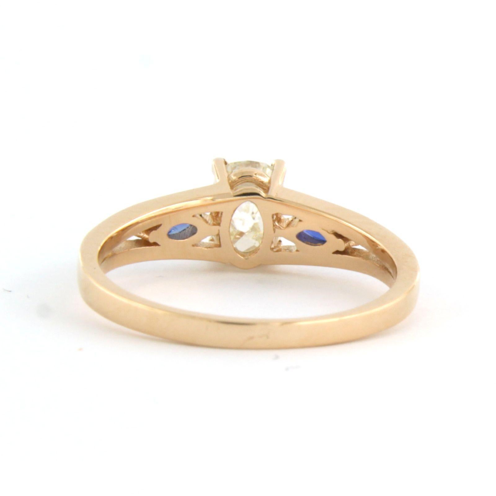Three stone ring with sapphire and old mine cut diamond up to 1.03ct 18k gold In New Condition For Sale In The Hague, ZH