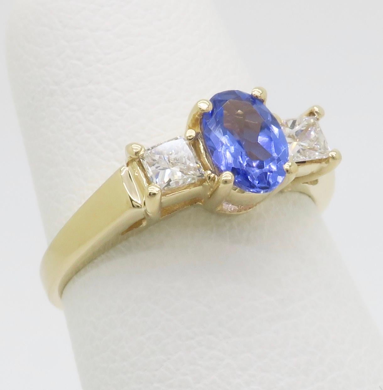 Dreisteinring mit Tansanit und Diamanten im Angebot 1