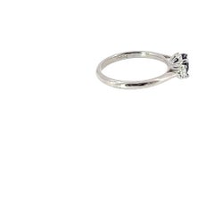 Anello con zaffiro e diamante a tre pietre - Platino