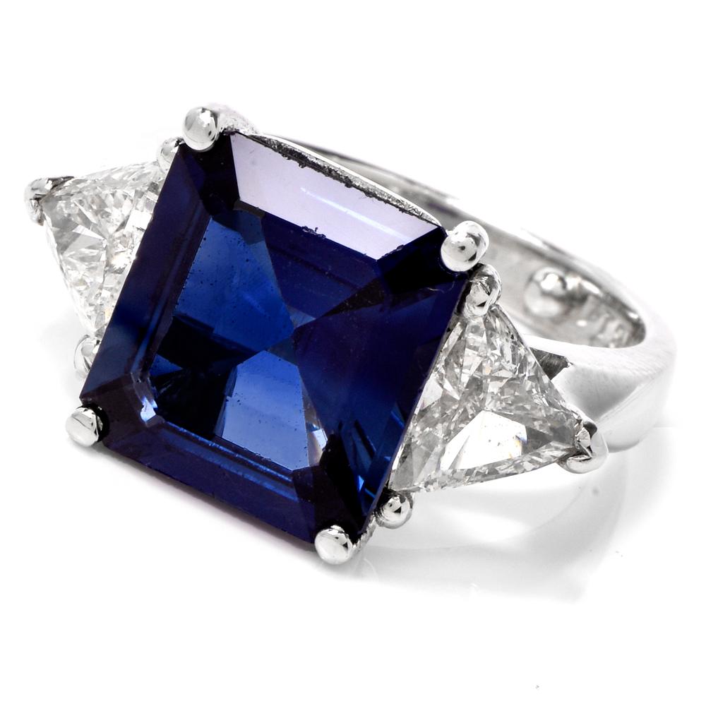 Three-Stone Sapphire Trilliant Diamond Platinum Ring In Excellent Condition In Miami, FL