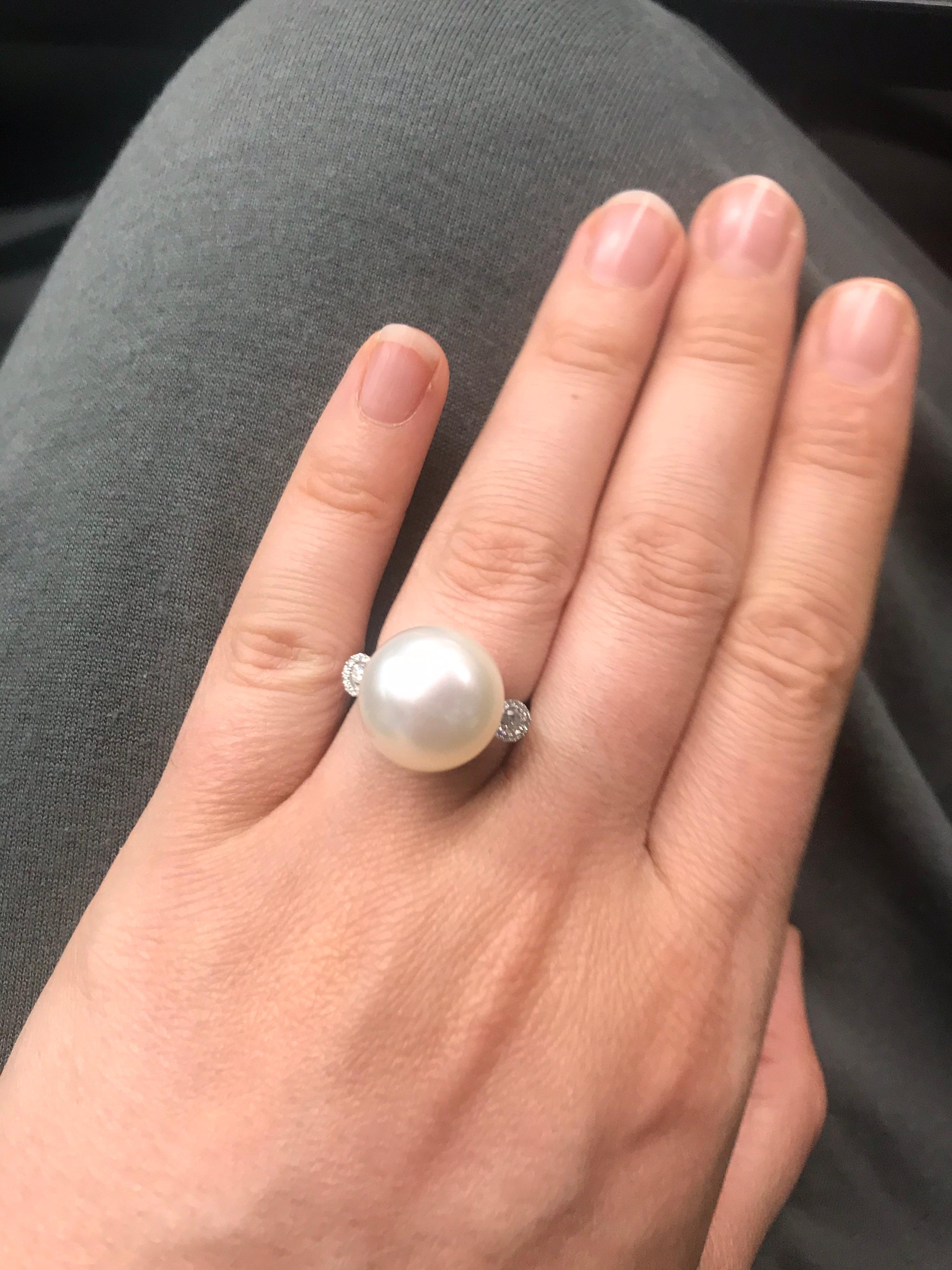 Three-Stone South Sea Pearl Diamond Ring 0.12 Carat 18 Karat White Gold For Sale 6