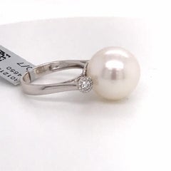 Three-Stone South Sea Pearl Diamond Ring 0.12 Carat 18 Karat White Gold