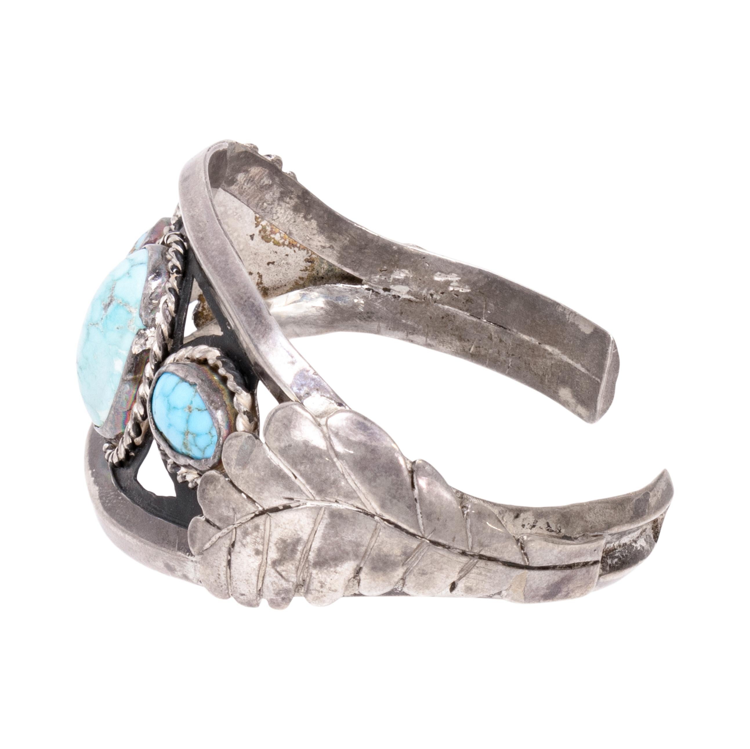 Taglio ovale Bracciale a tre pietre di turchese e argento sterling in vendita