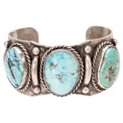Bracciale a tre pietre di turchese e argento sterling
