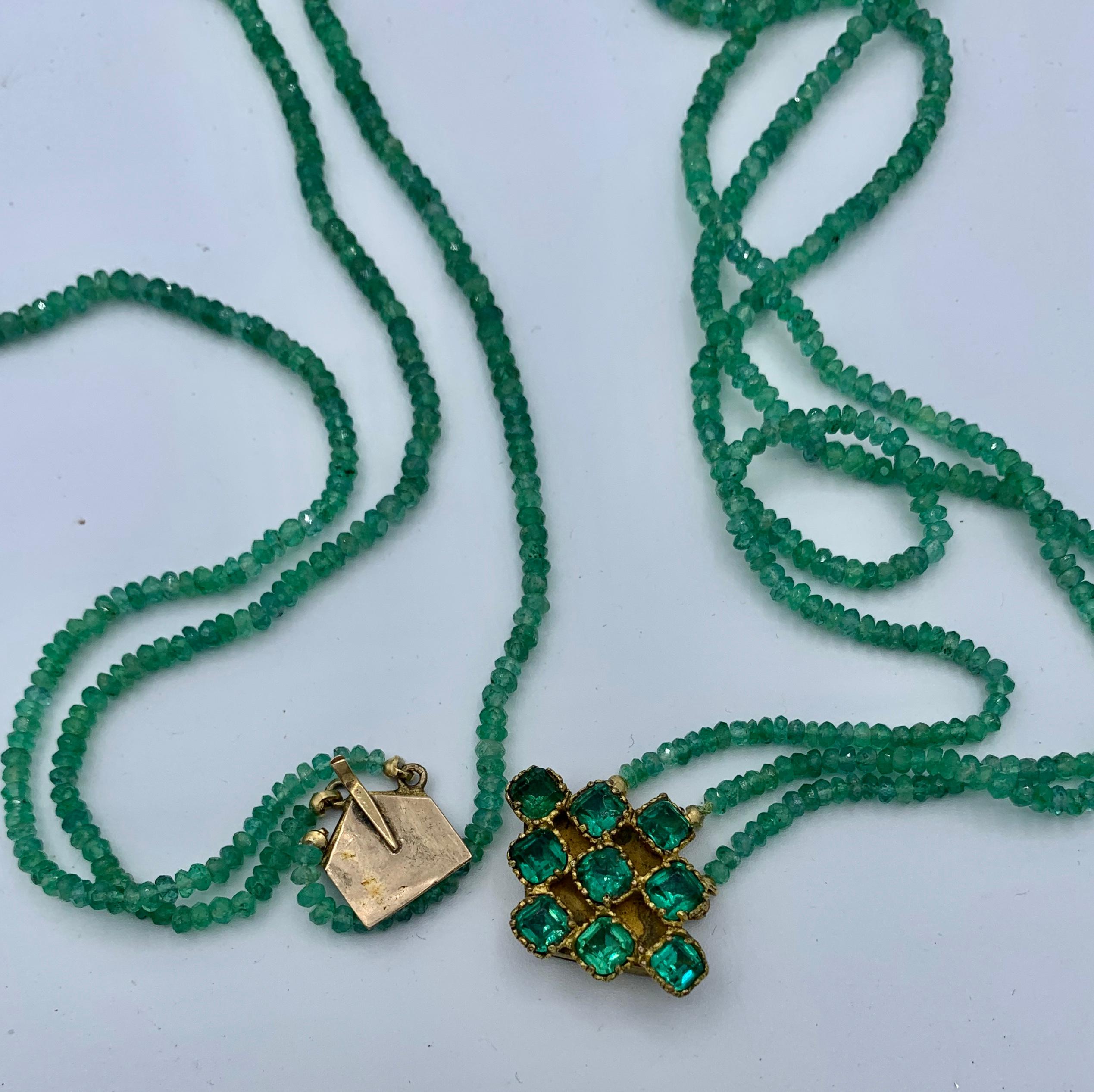 Dreireihige Smaragd-Halskette mit abgestuften natürlichen abgebauten Smaragden im Angebot 5