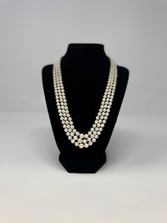 Collana di perle a tre fili graduati