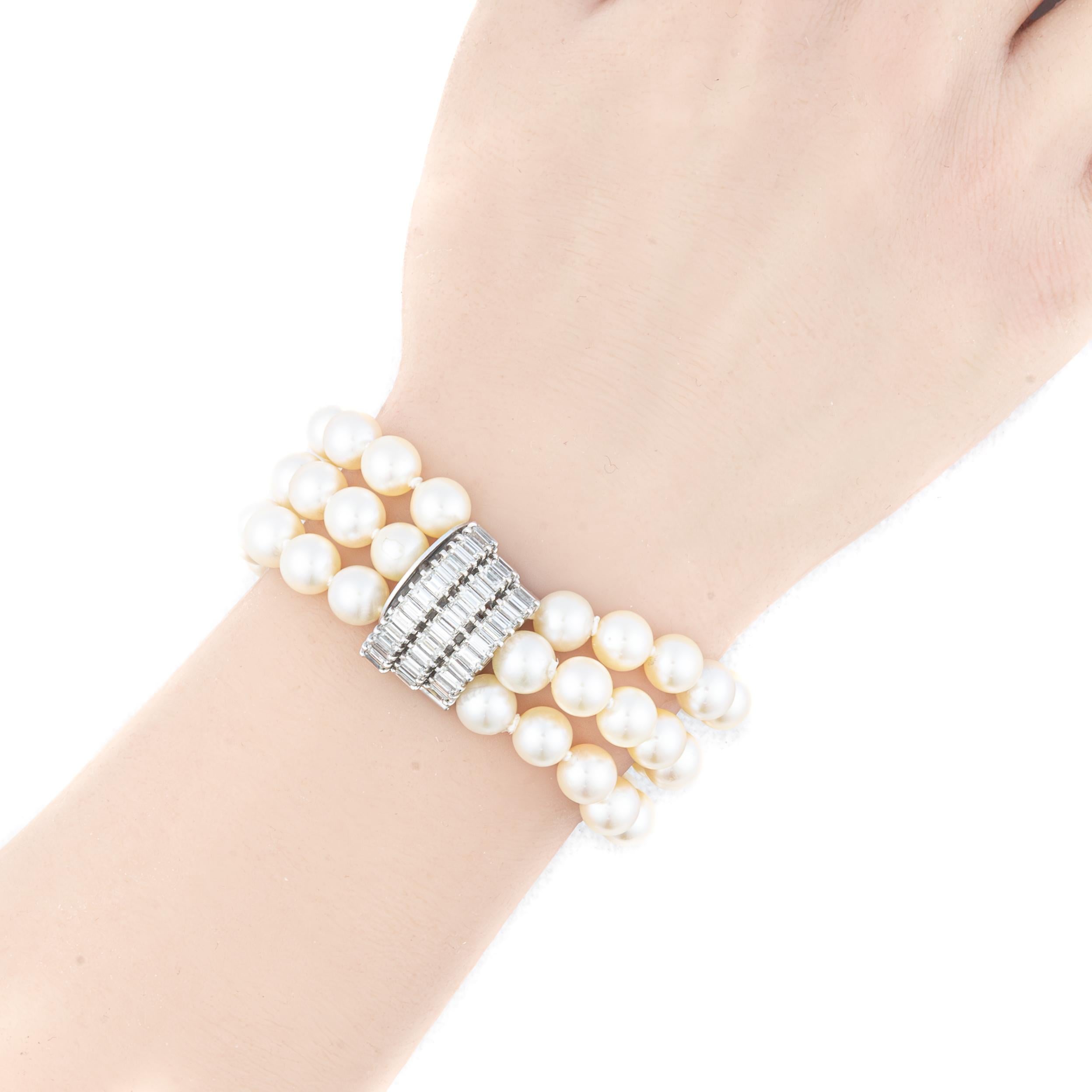 Dreireihiges Perlen- und Baguette-Diamant-Armband (Retro) im Angebot