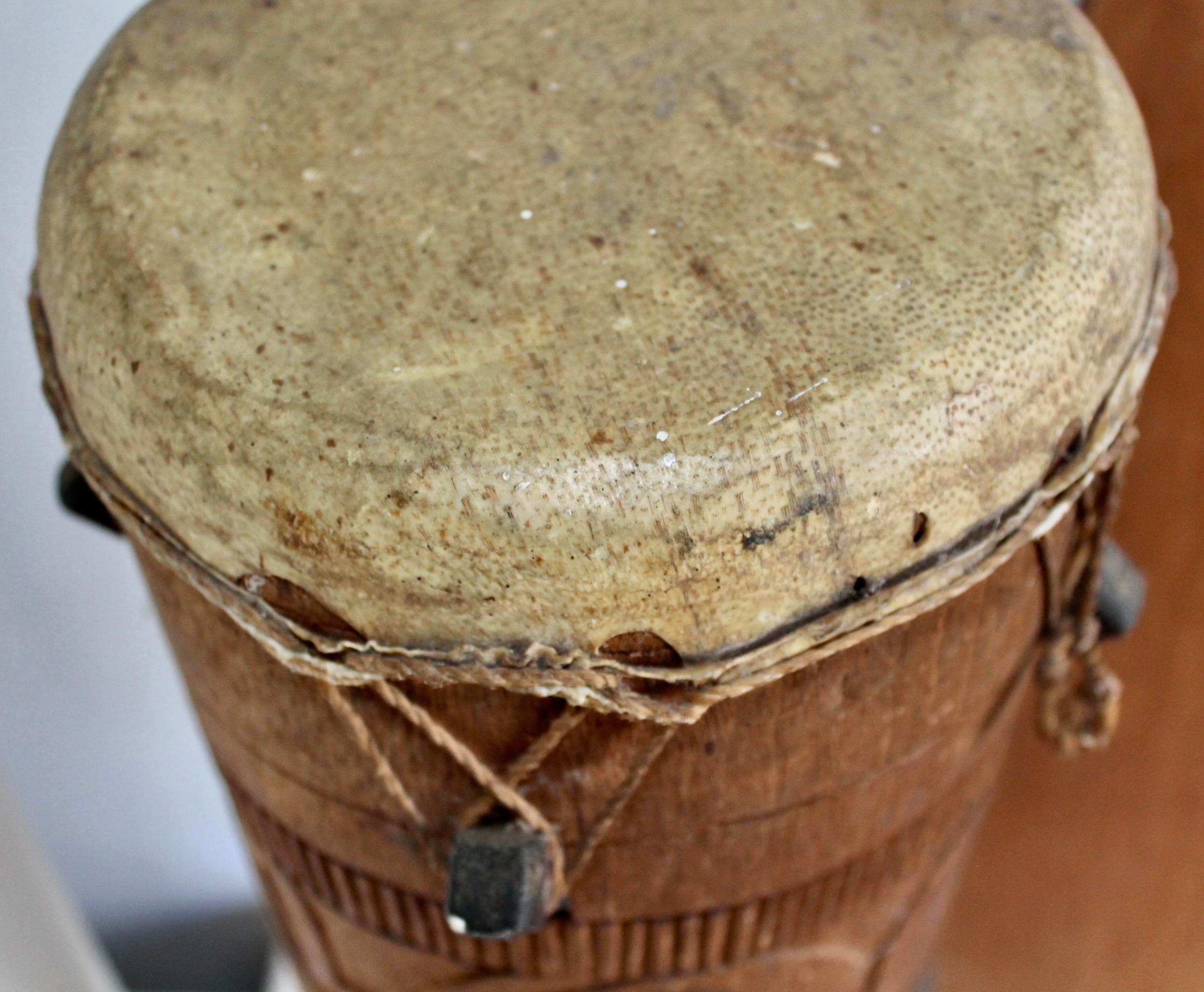 Tres artefactos de la selva tropical de Surinam siglo XX en venta