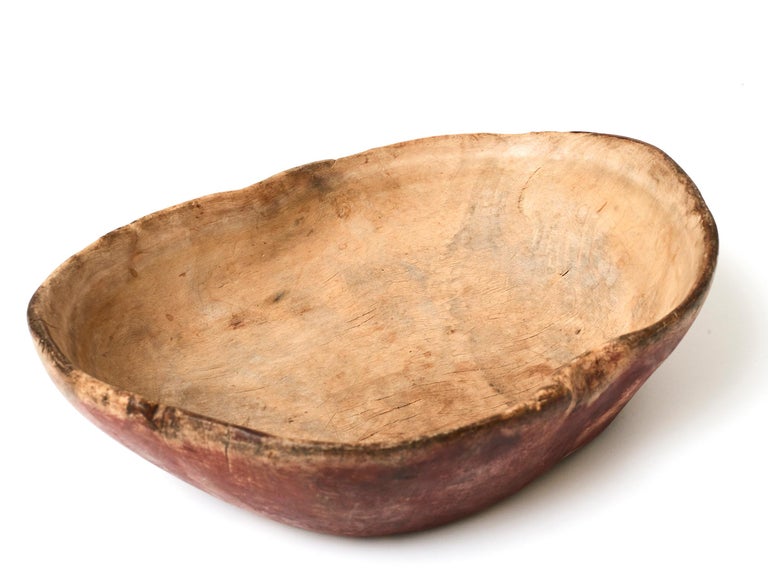 Three Swedish Carved and Painted Wooden Bowls, 19th Century For Sale 1