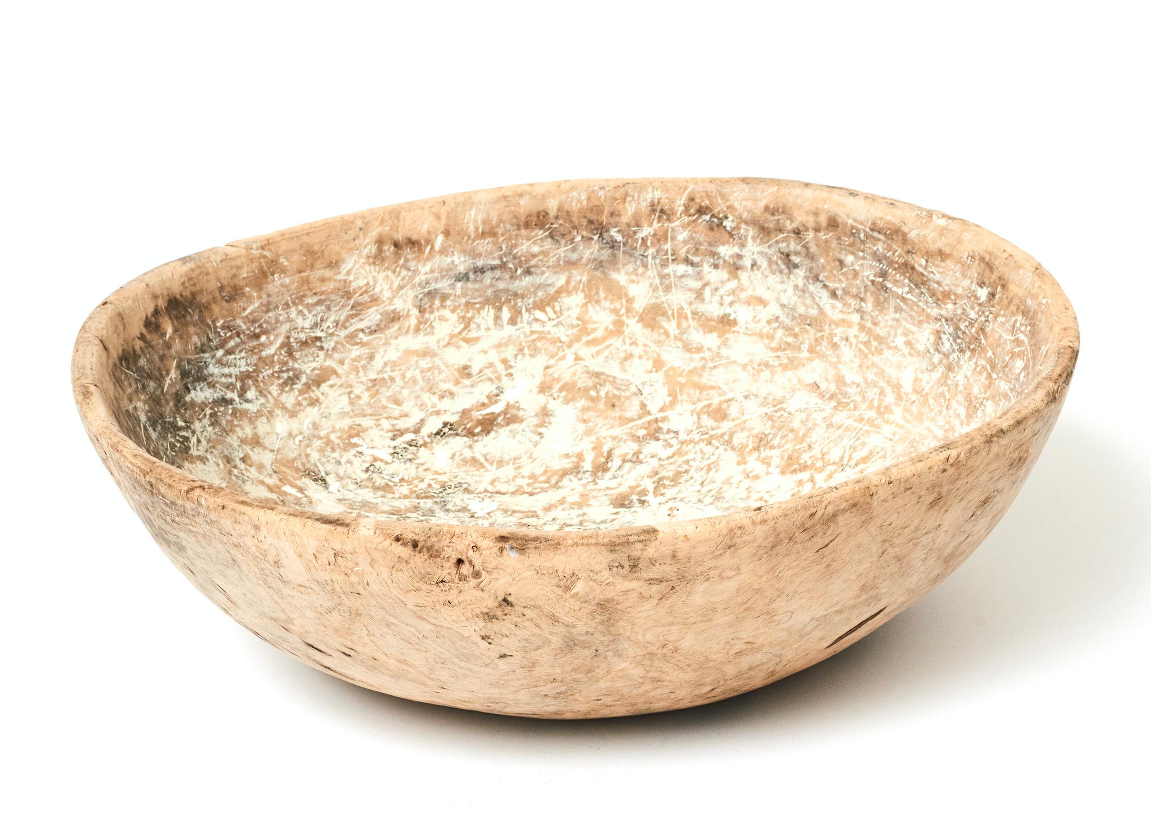 Three Swedish Carved and Painted Wooden Bowls, 19th Century In Distressed Condition For Sale In New York, NY