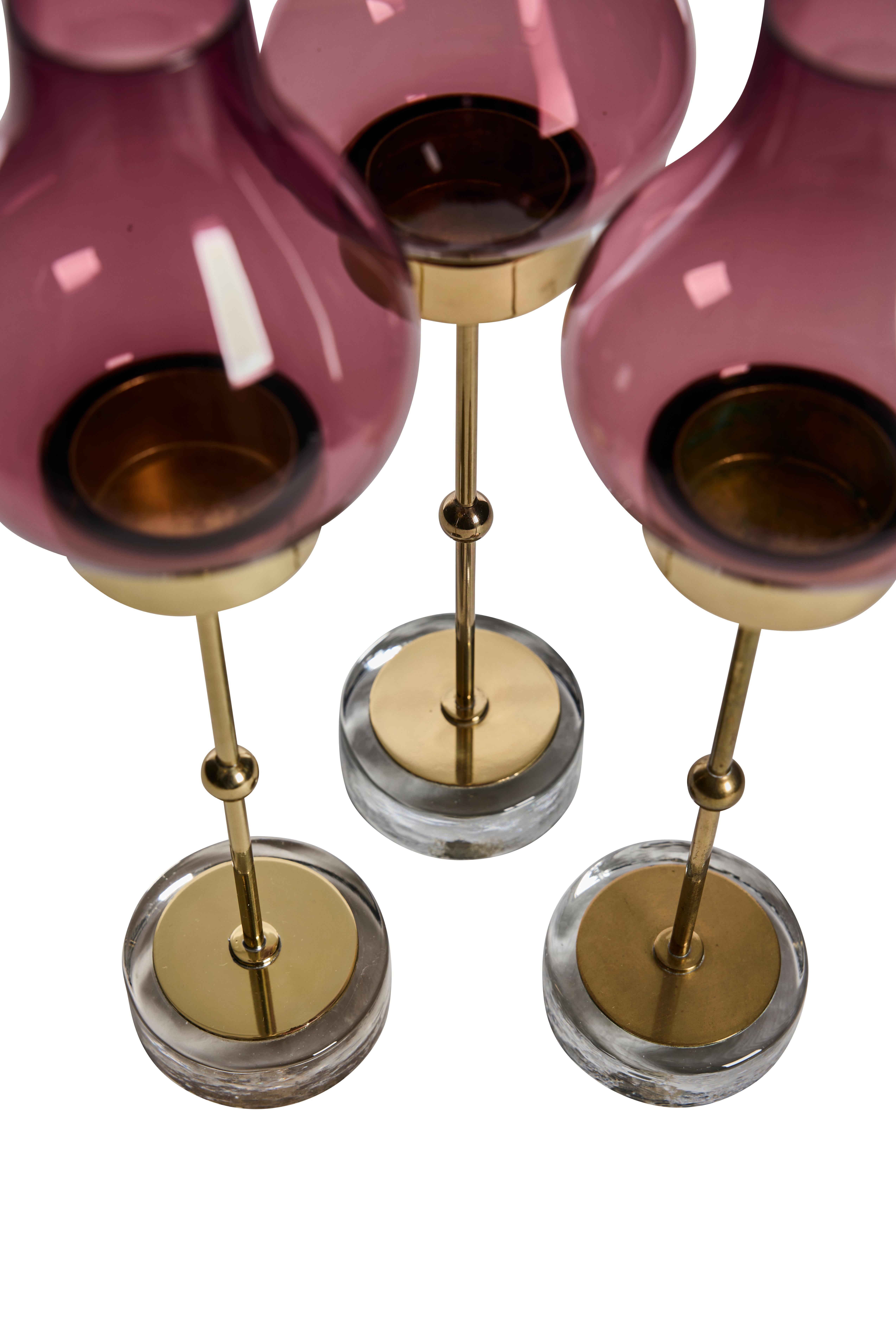 Svedese Tre portacandele svedesi moderni in viola di Gunnar Ander per Ystad-Metall, anni '50