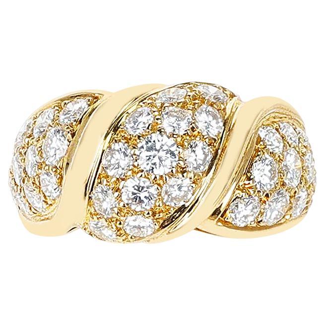 Van Cleef & Arpels Three Swerve 2.25 cts. Diamond Ring, 18k Yellow For Sale