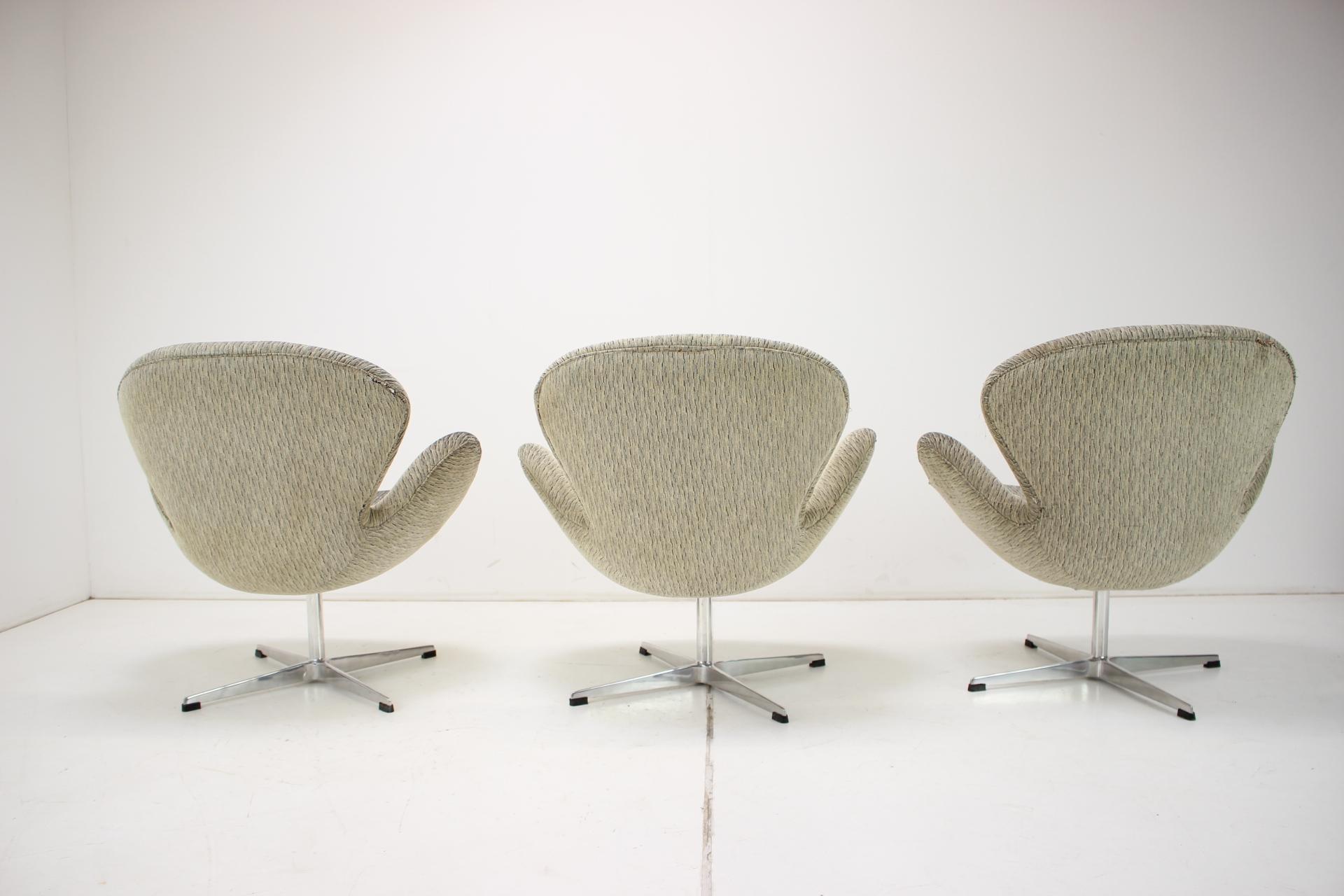 Dreh-Loungesessel im Stil von Arne Jacobsen, 1990er Jahre im Angebot 3