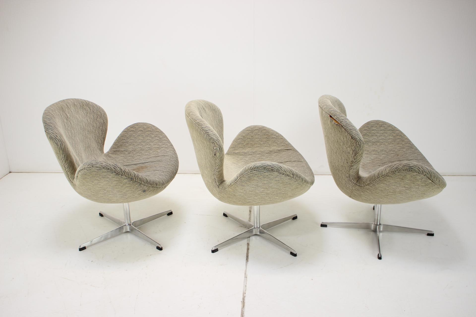 Dreh-Loungesessel im Stil von Arne Jacobsen, 1990er Jahre im Angebot 4