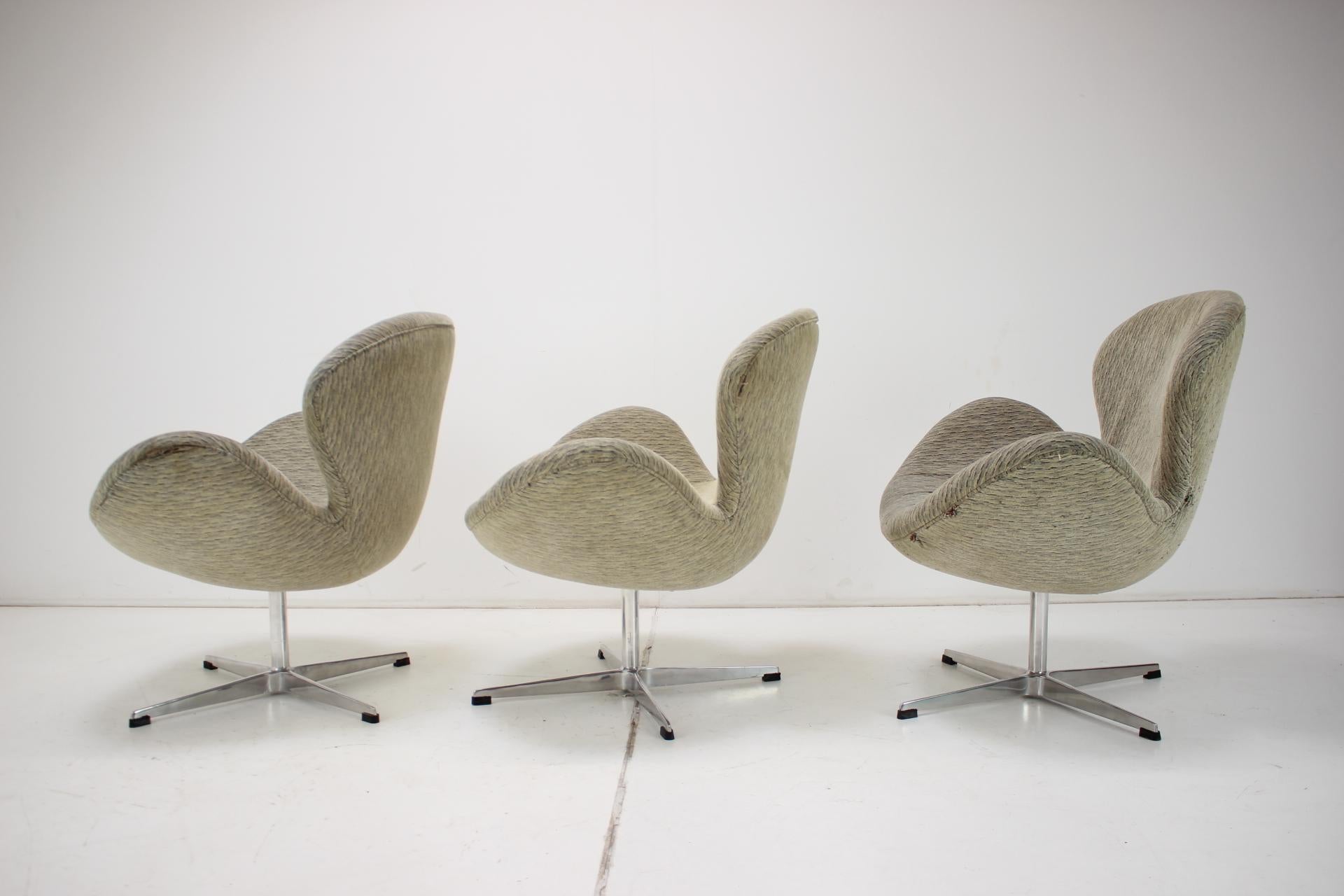Dreh-Loungesessel im Stil von Arne Jacobsen, 1990er Jahre im Angebot 2