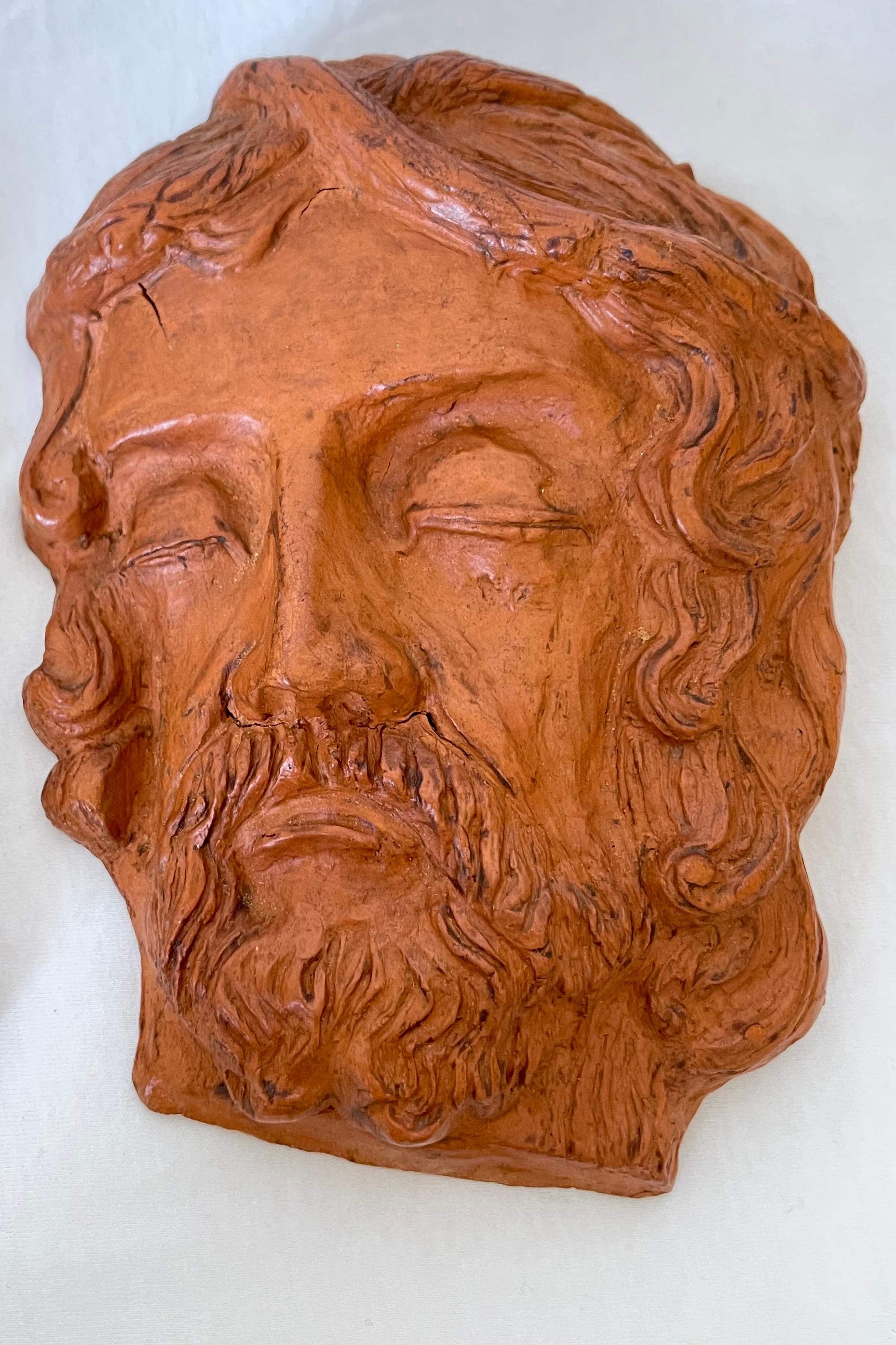Fait main Trois Sulptur Vallauris en terre cuite - Face de Jésus 1985 en vente