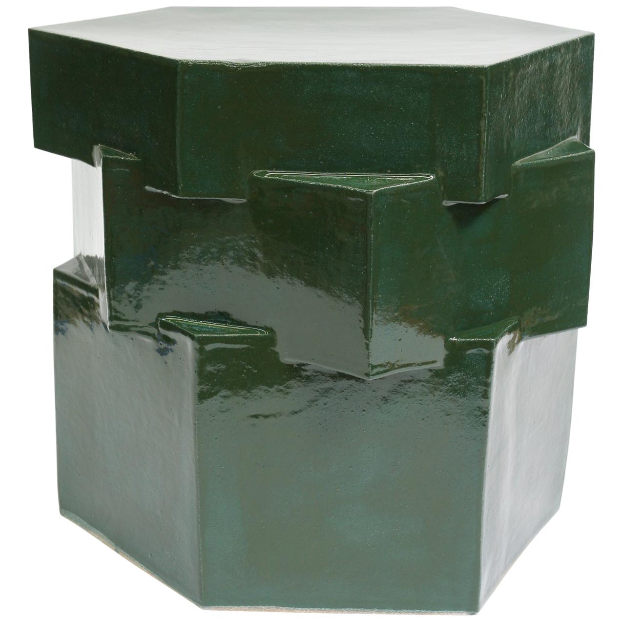 Table d'appoint hexagonale en céramique à trois niveaux en vert chromé BZIPPY