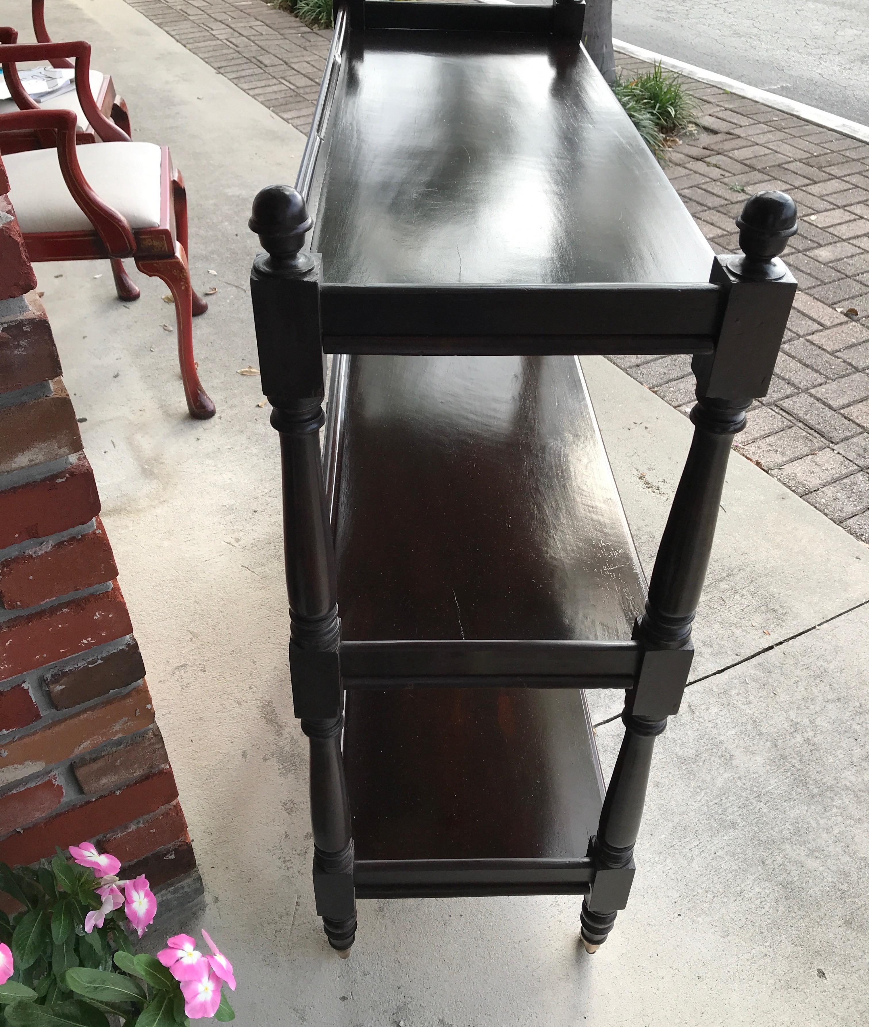 Three-Tier English Mahogany Étagère In Good Condition In West Palm Beach, FL