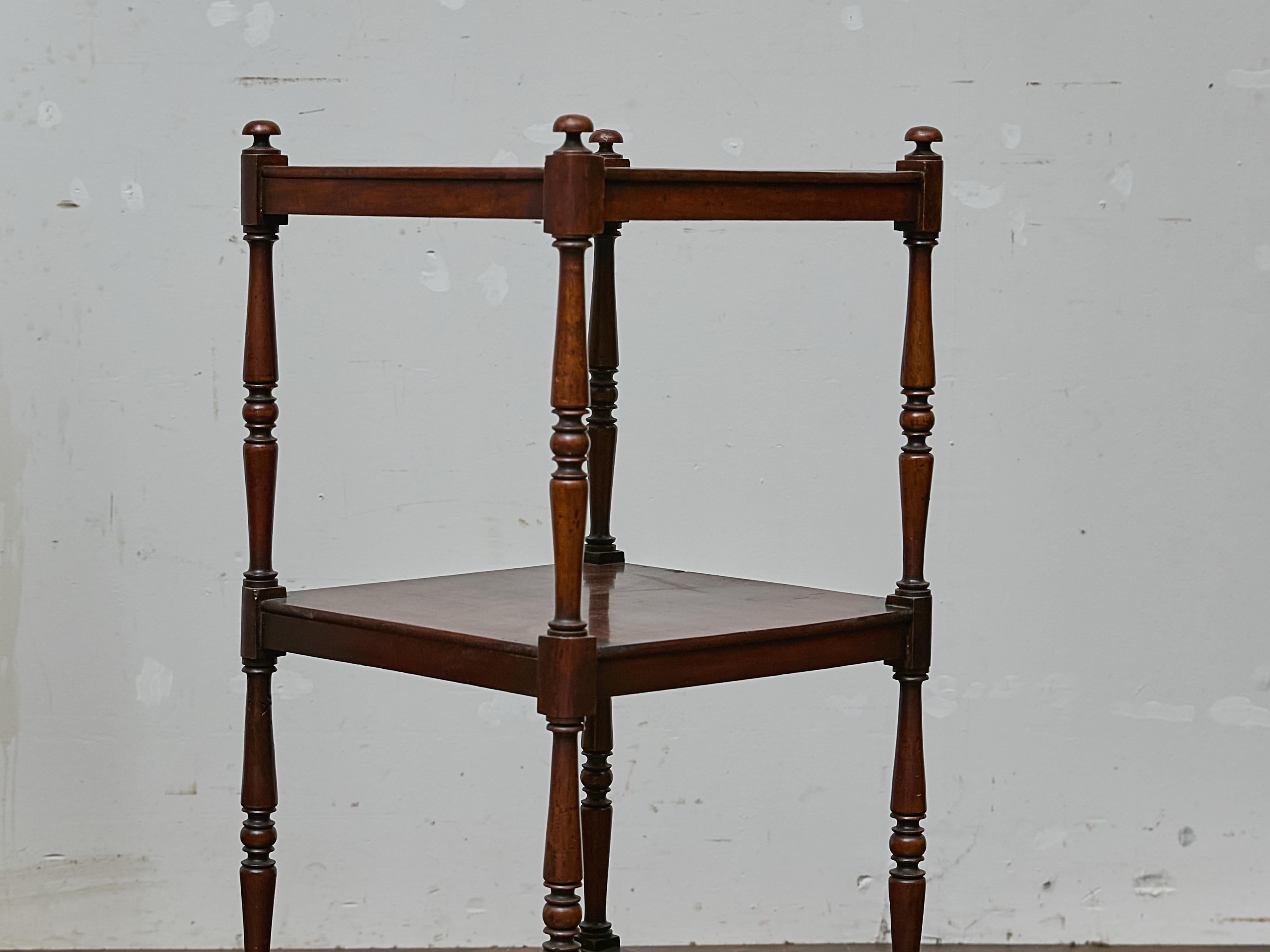 Brass Three-Tier English Mahogany Étagère with Turned Supports and Casters For Sale