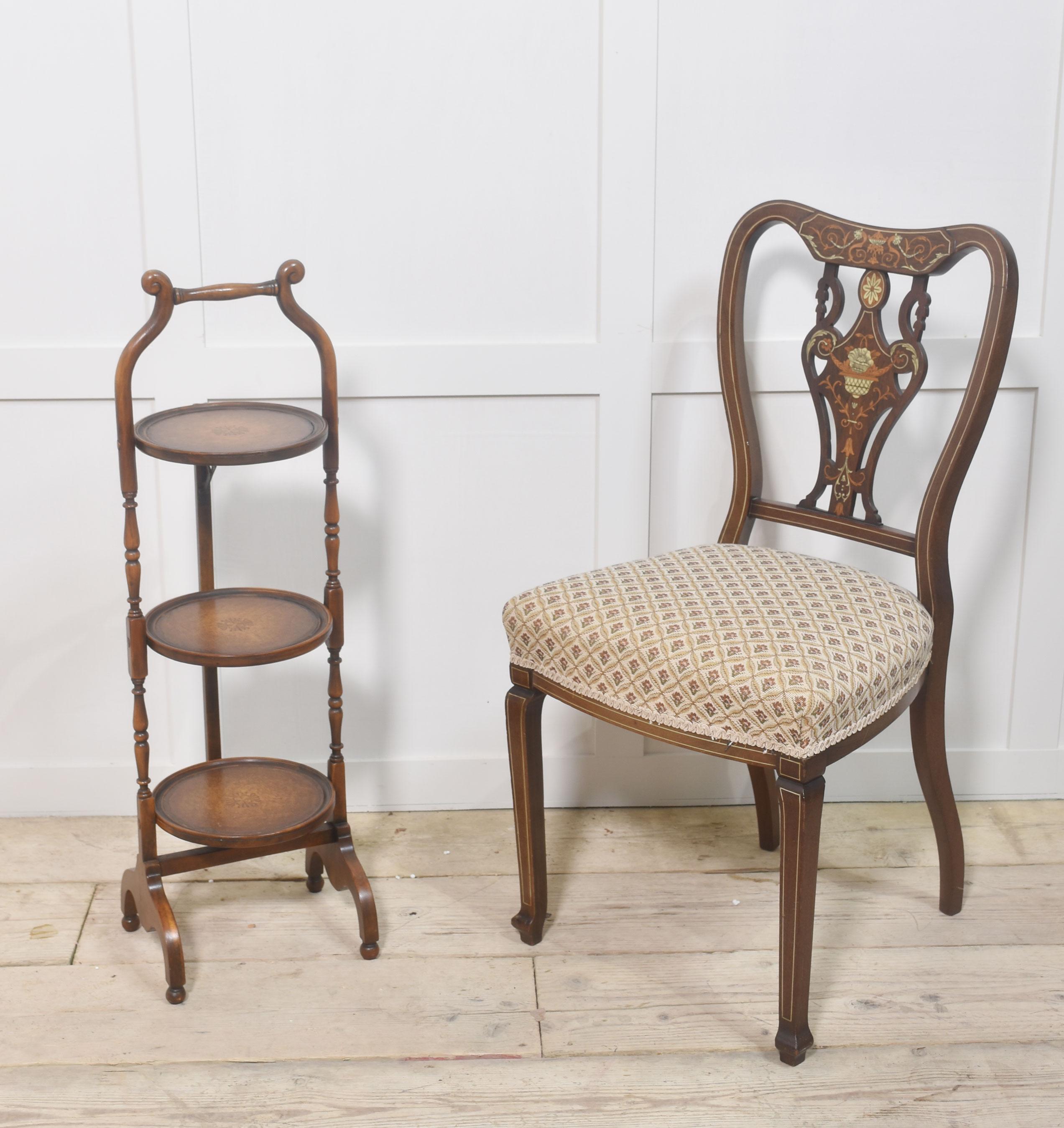 Soporte para tartas plegable de tres pisos en venta 1