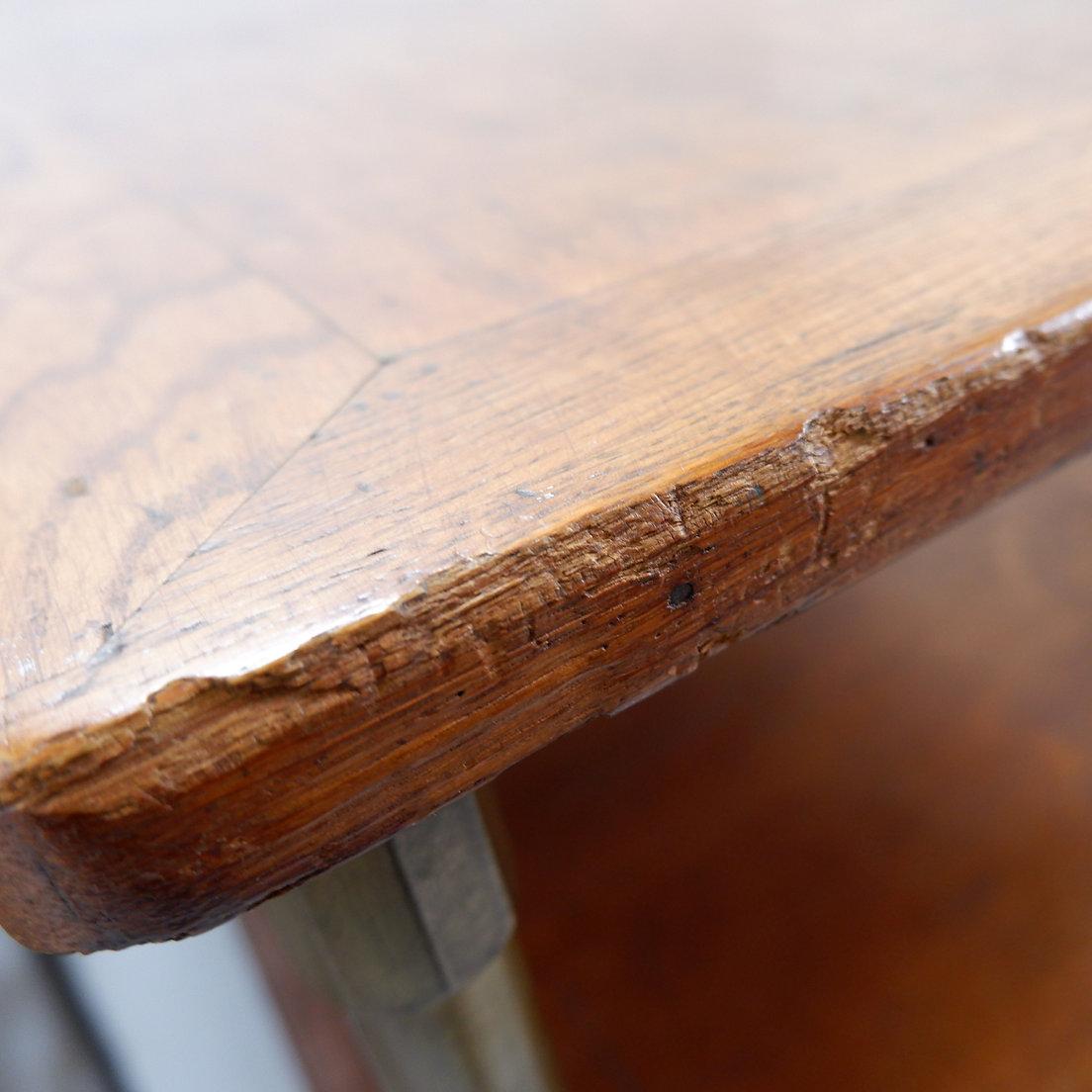 Table de présentation à trois niveaux provenant d'une boutique - années 1900 en vente 10