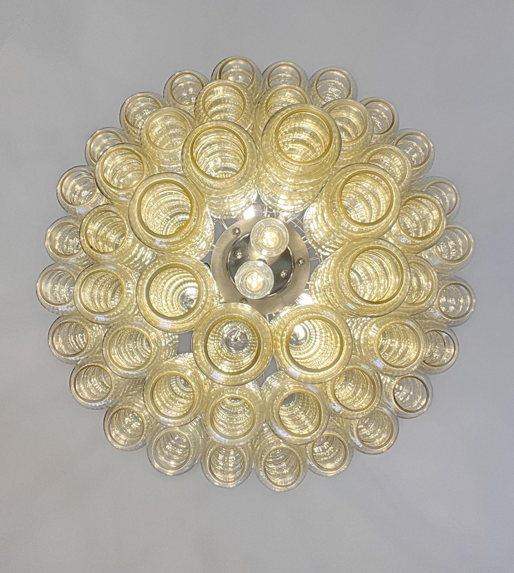 Dreistöckiger Kronleuchter aus Murano-Glas - 48 klare bernsteinfarbene Gläser im Angebot 11