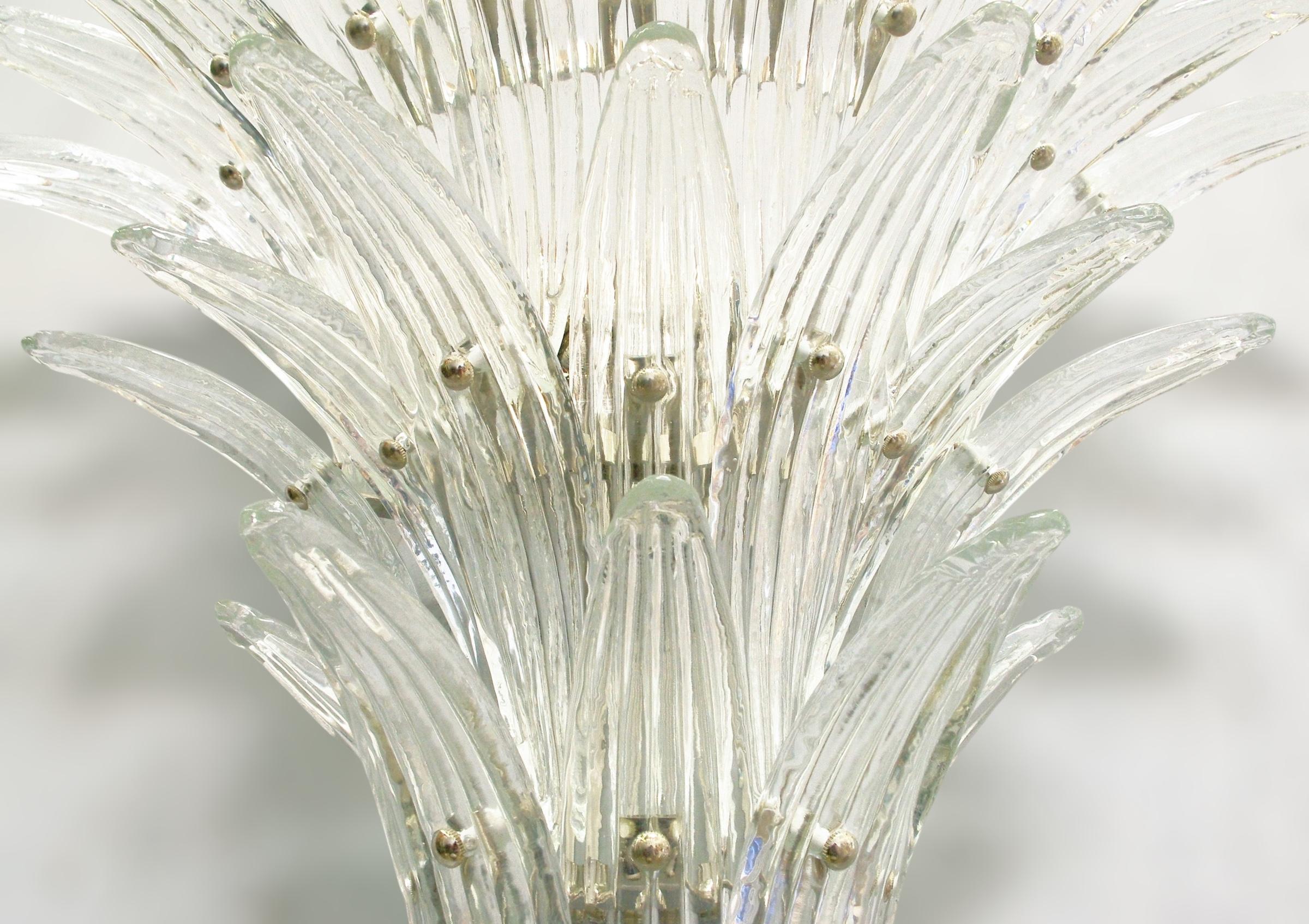 Verre brun Three-Tier Palmette Sconce by Fabio Ltd en vente