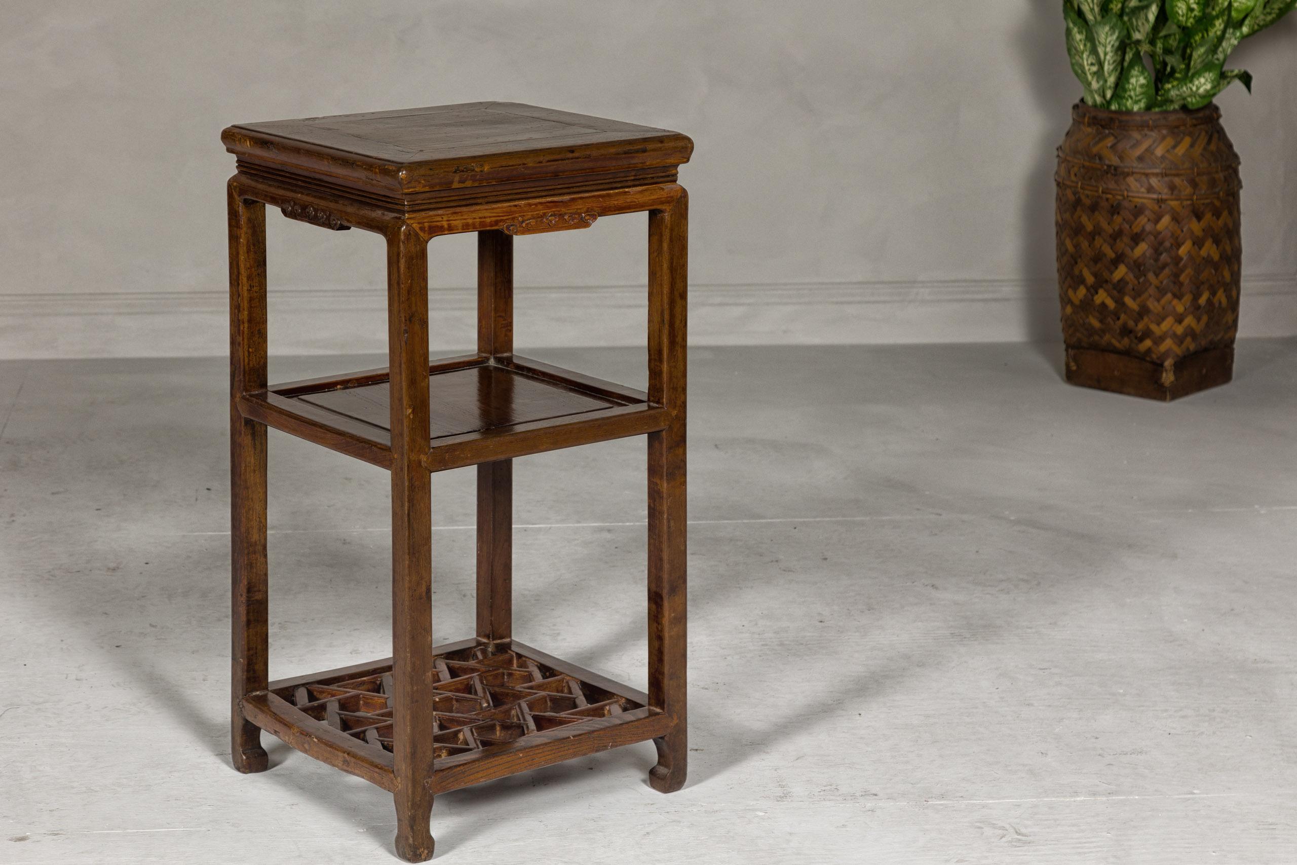Three-Tiered Accent Lamp Table with Cracked Ice Shelf and Horse Hoof Feet For Sale 3