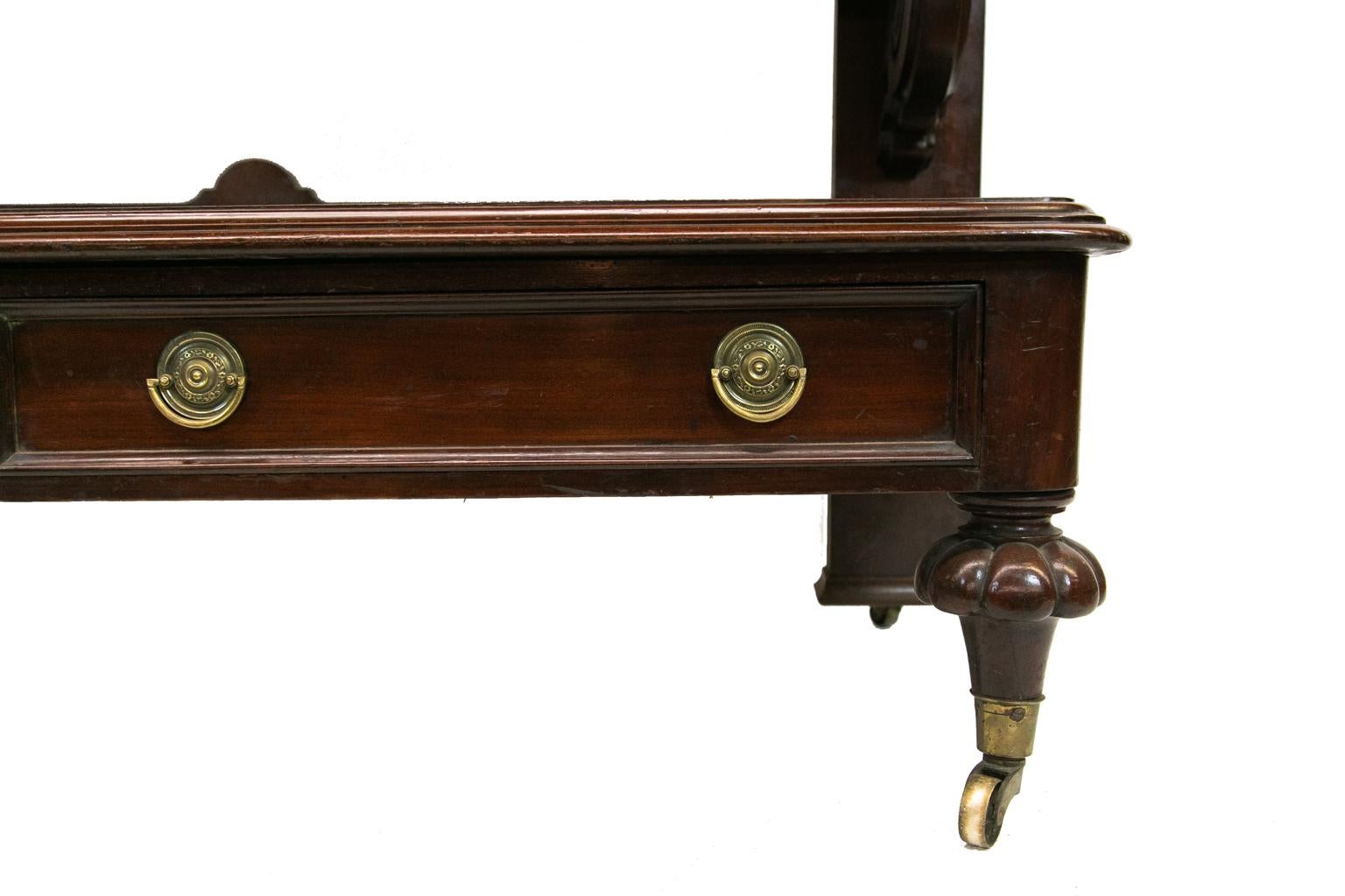 Hand-Carved Three-Tiered English William IV Server For Sale