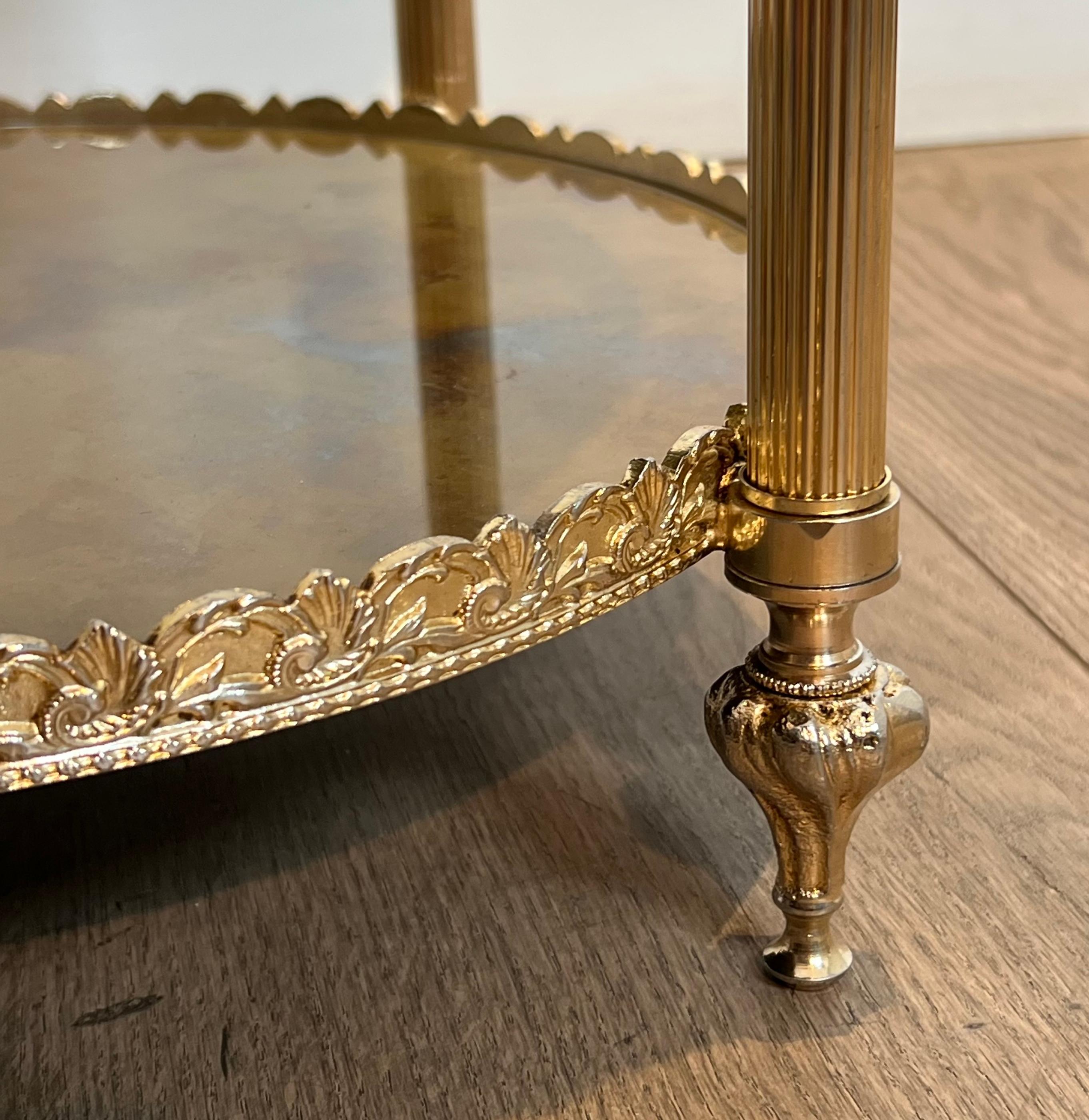 Guéridon rond à trois étages avec dessus en miroir églomisé par Maison Jansen en vente 11