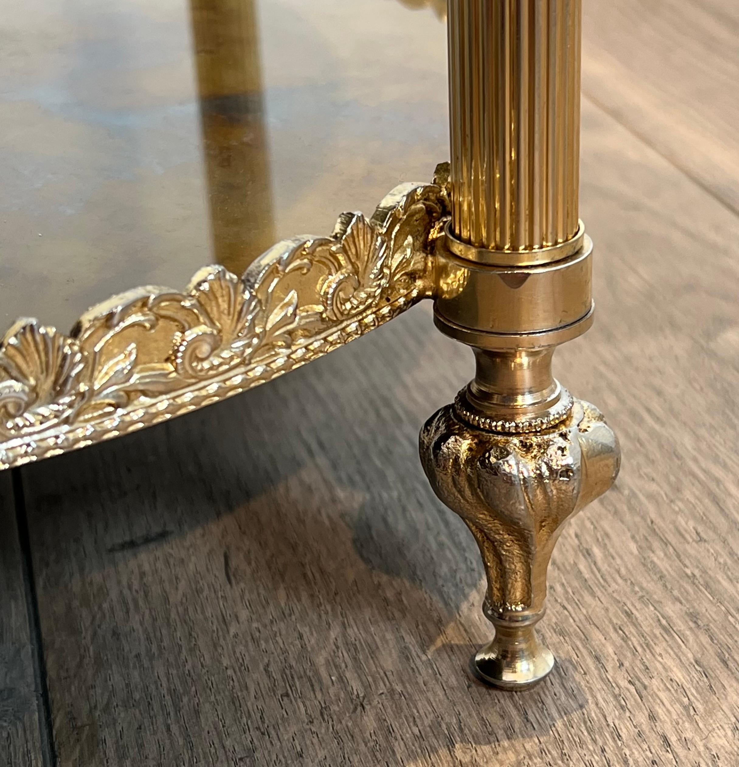 Guéridon rond à trois étages avec dessus en miroir églomisé par Maison Jansen en vente 12