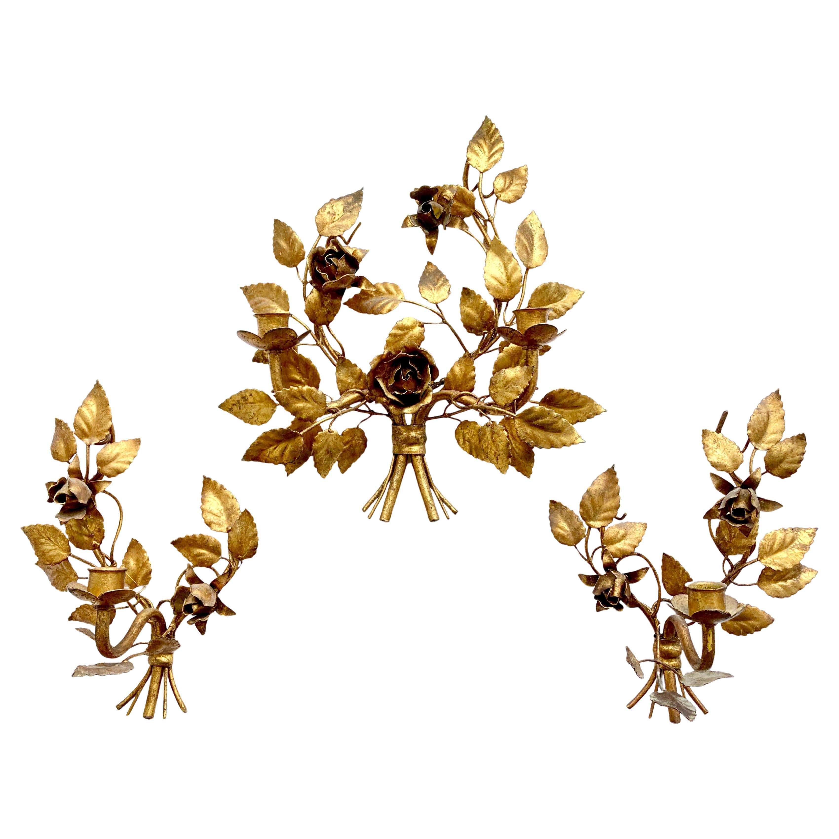 Drei Vintage 1960s Italienisch vergoldet Metall Wandkerze Wandleuchter mit Rosen & Blätter