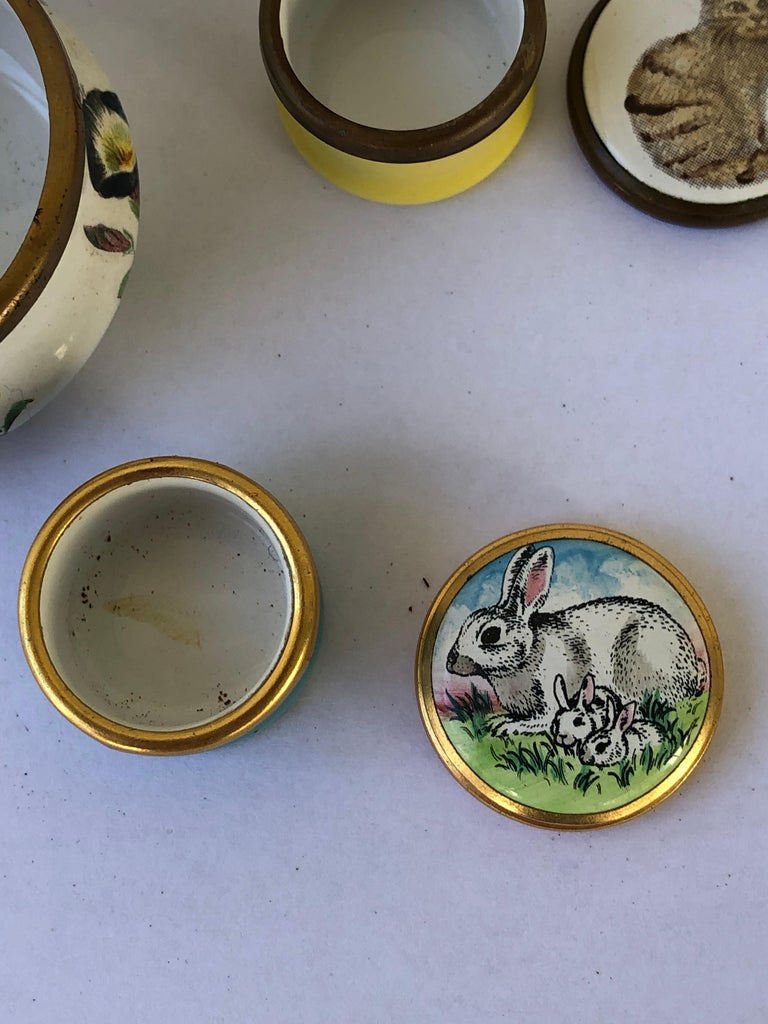 Three Vintage Bilston and Battersea Enamel Boxes For Sale at 1stDibs
