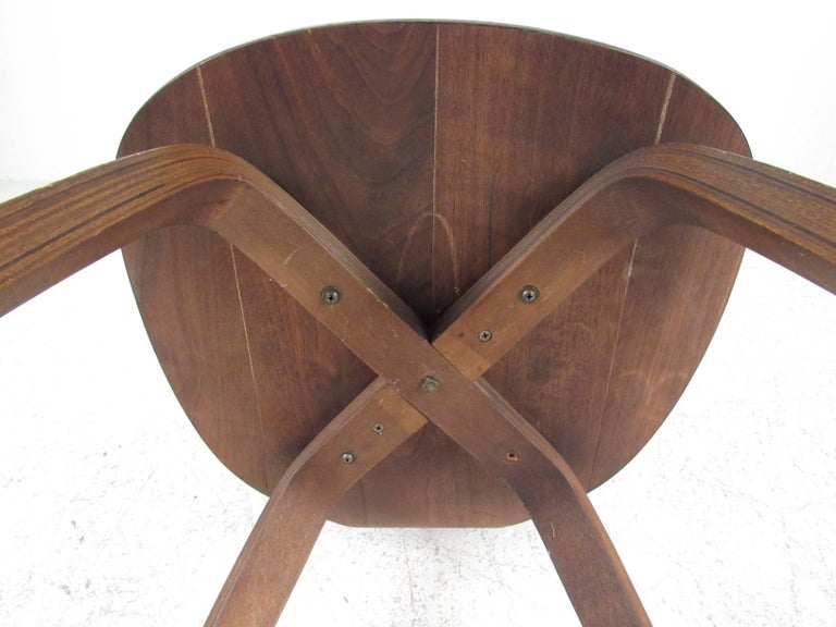 Three Vintage Dining Chairs After Norman Cherner In Good Condition For Sale In Brooklyn, NY