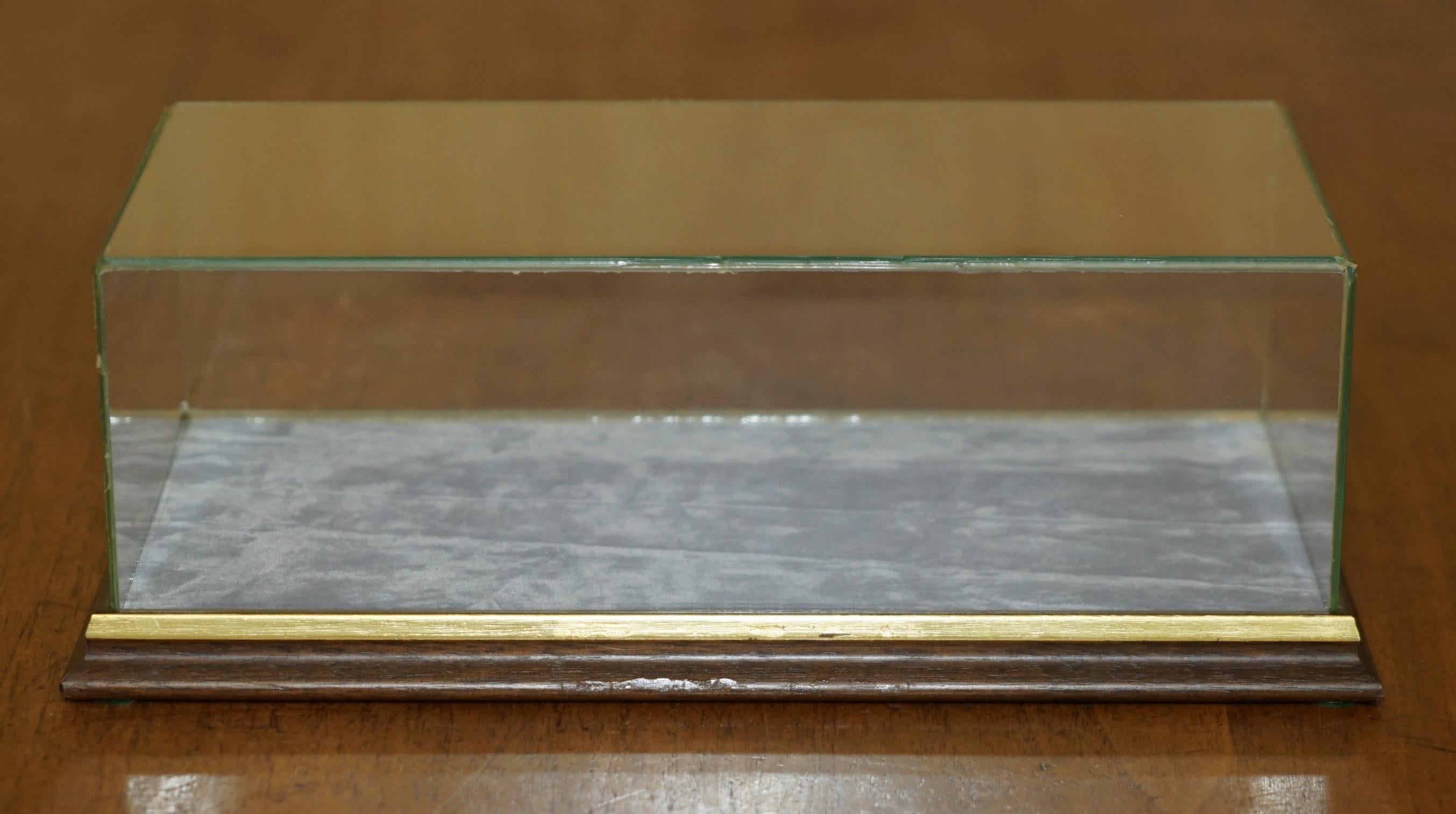 THREE ViNTAGE HARDWOOD & GLASS TABLE TOP DISPLAY CASES FOR TRINKETS 10.5X29X15CM In Good Condition For Sale In West Sussex, Pulborough
