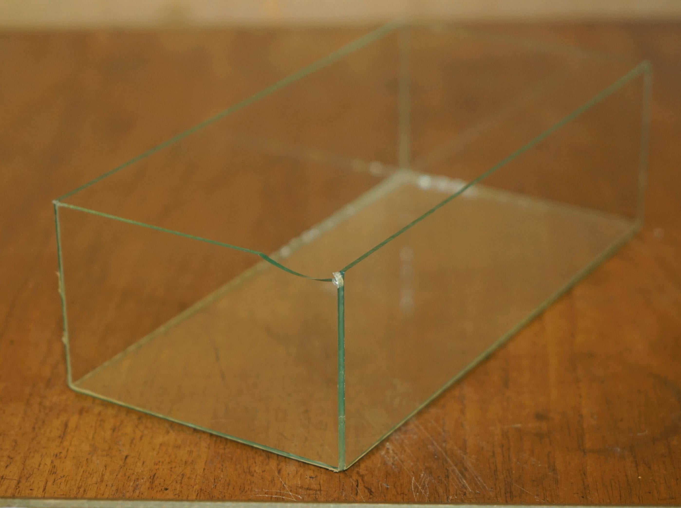 20th Century THREE ViNTAGE HARDWOOD & GLASS TABLE TOP DISPLAY CASES FOR TRINKETS 10.5X29X15CM For Sale