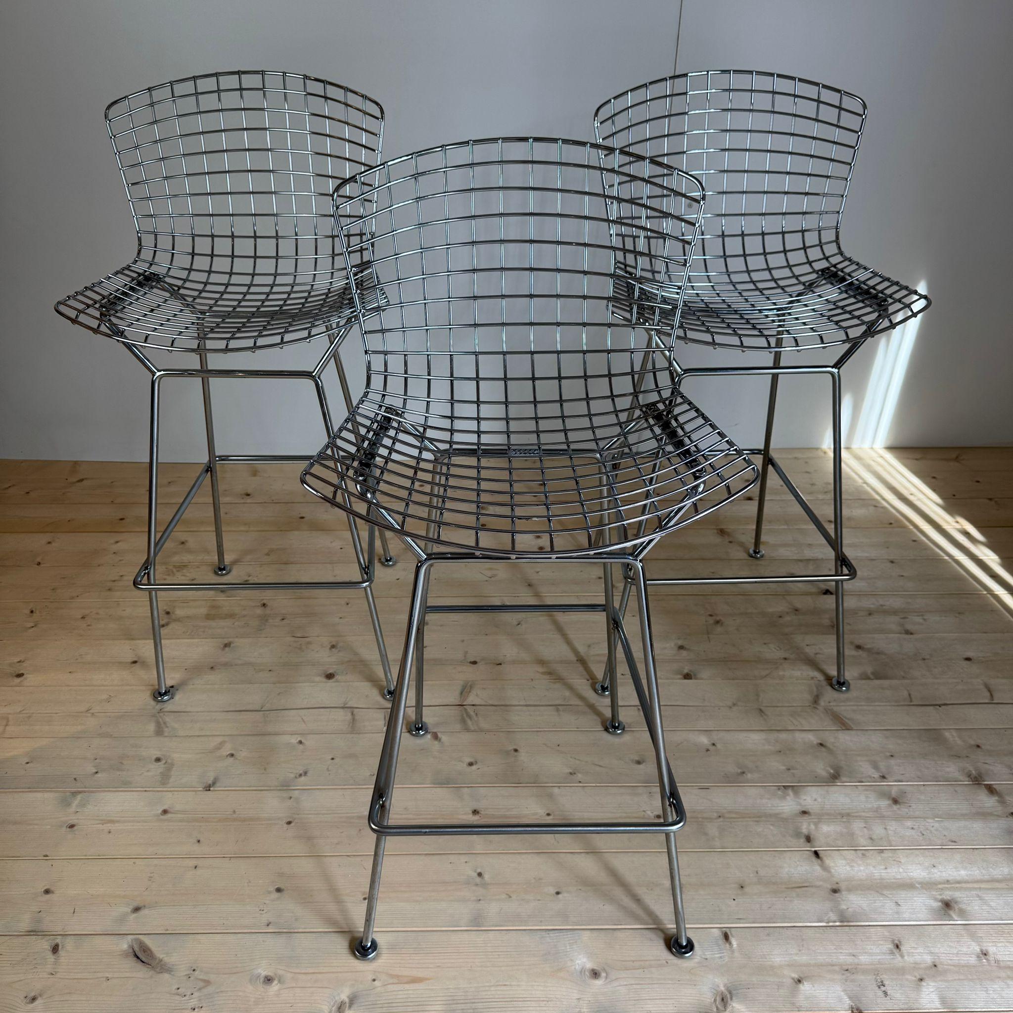 Drei alte Hocker, Harry Bertoia für Knoll im Angebot 4