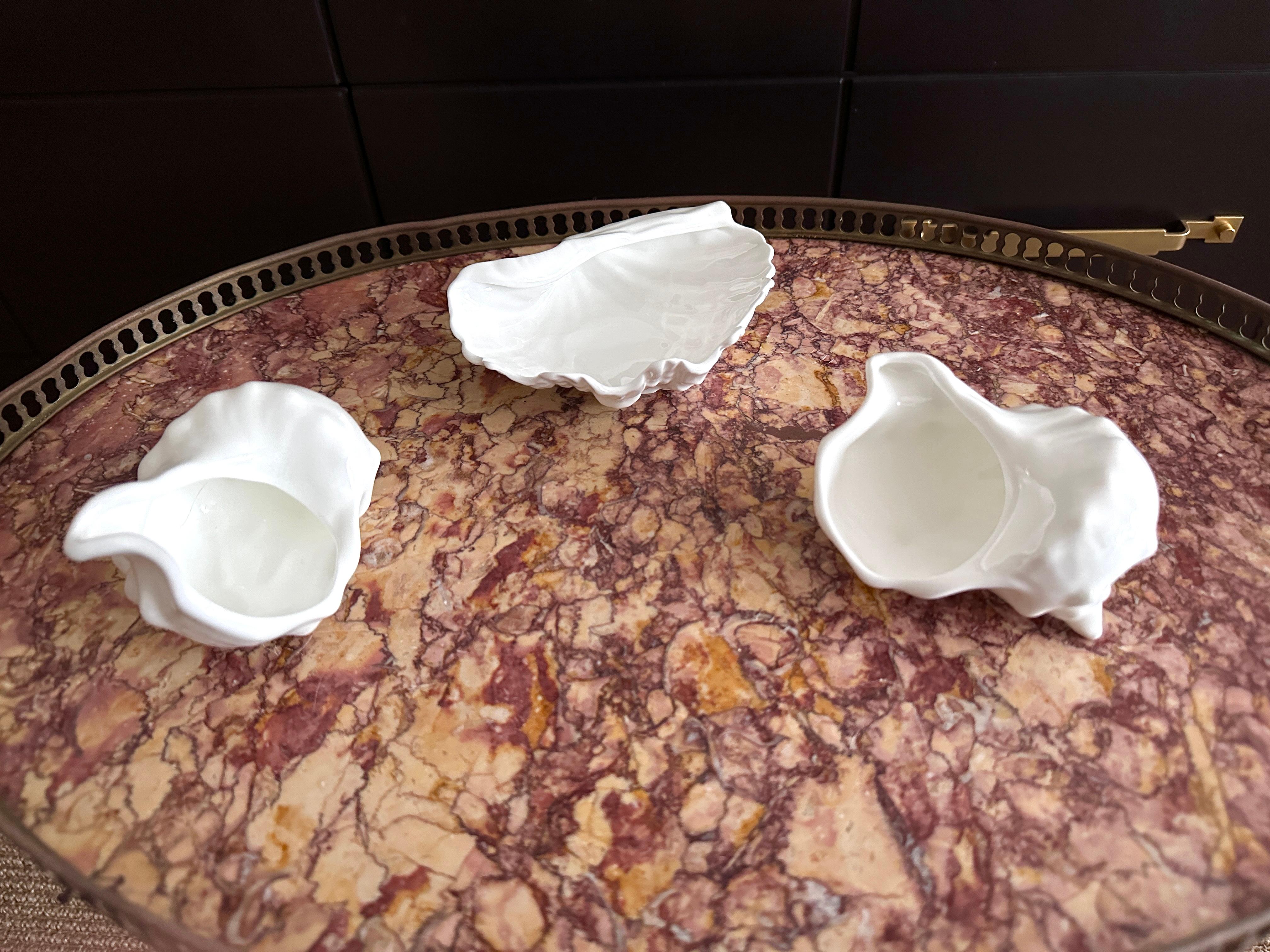 Trois coquillages de la collection Nautilus de Wedgwood Bone China Bon état - En vente à Doraville, GA