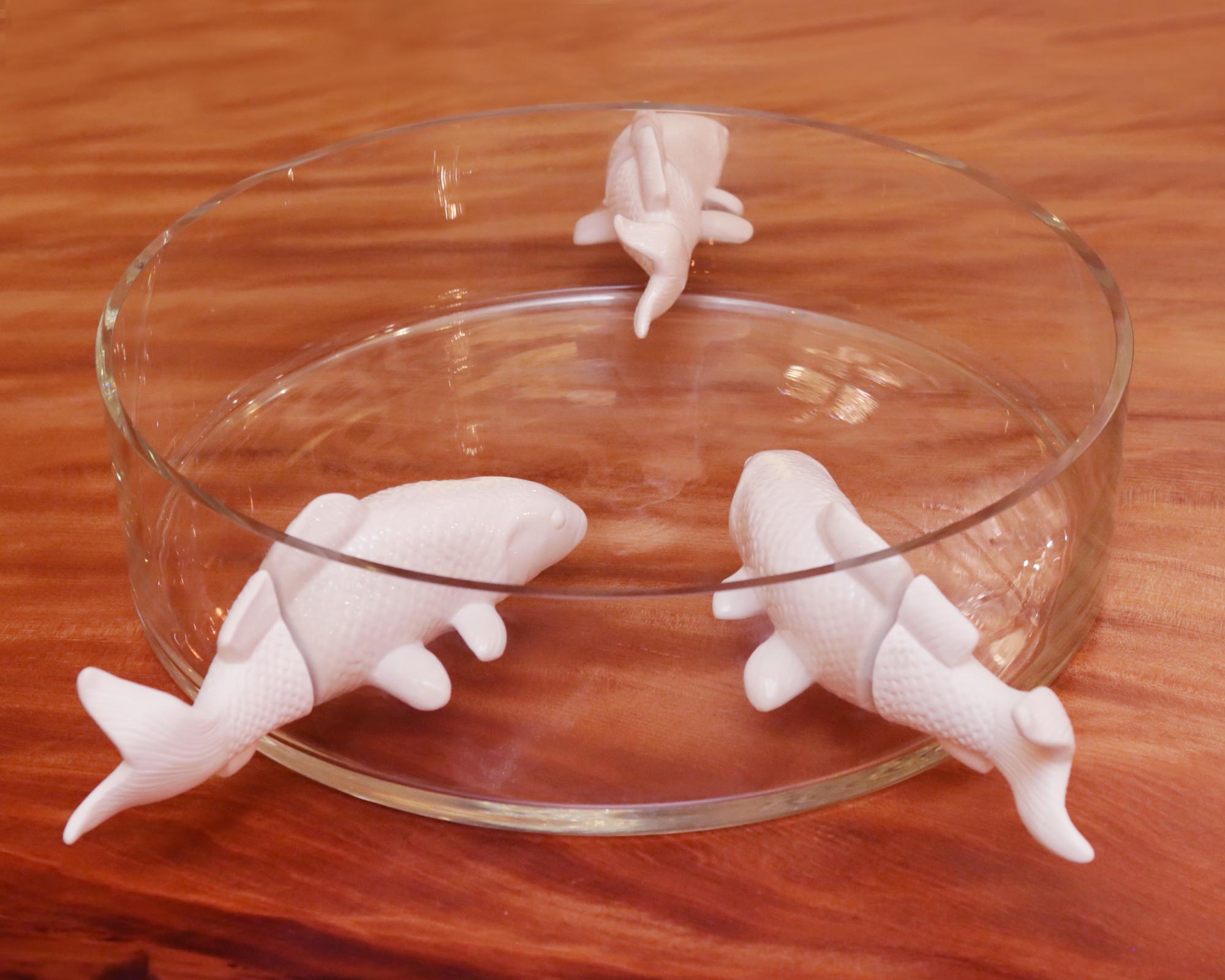 French Three White Fishes in Ceramic Glass Cup