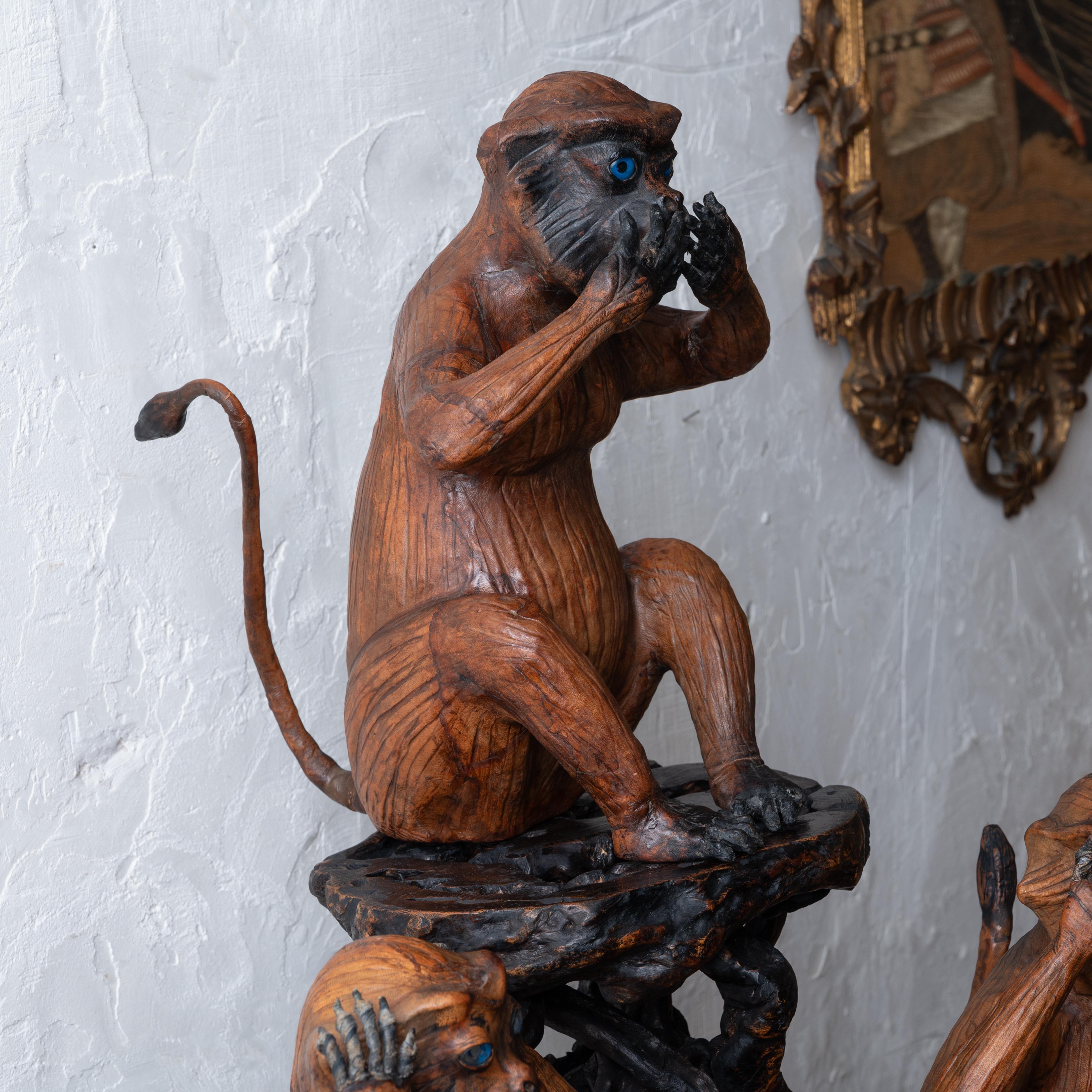 Sculptures en cuir des trois singes sages en vente 6
