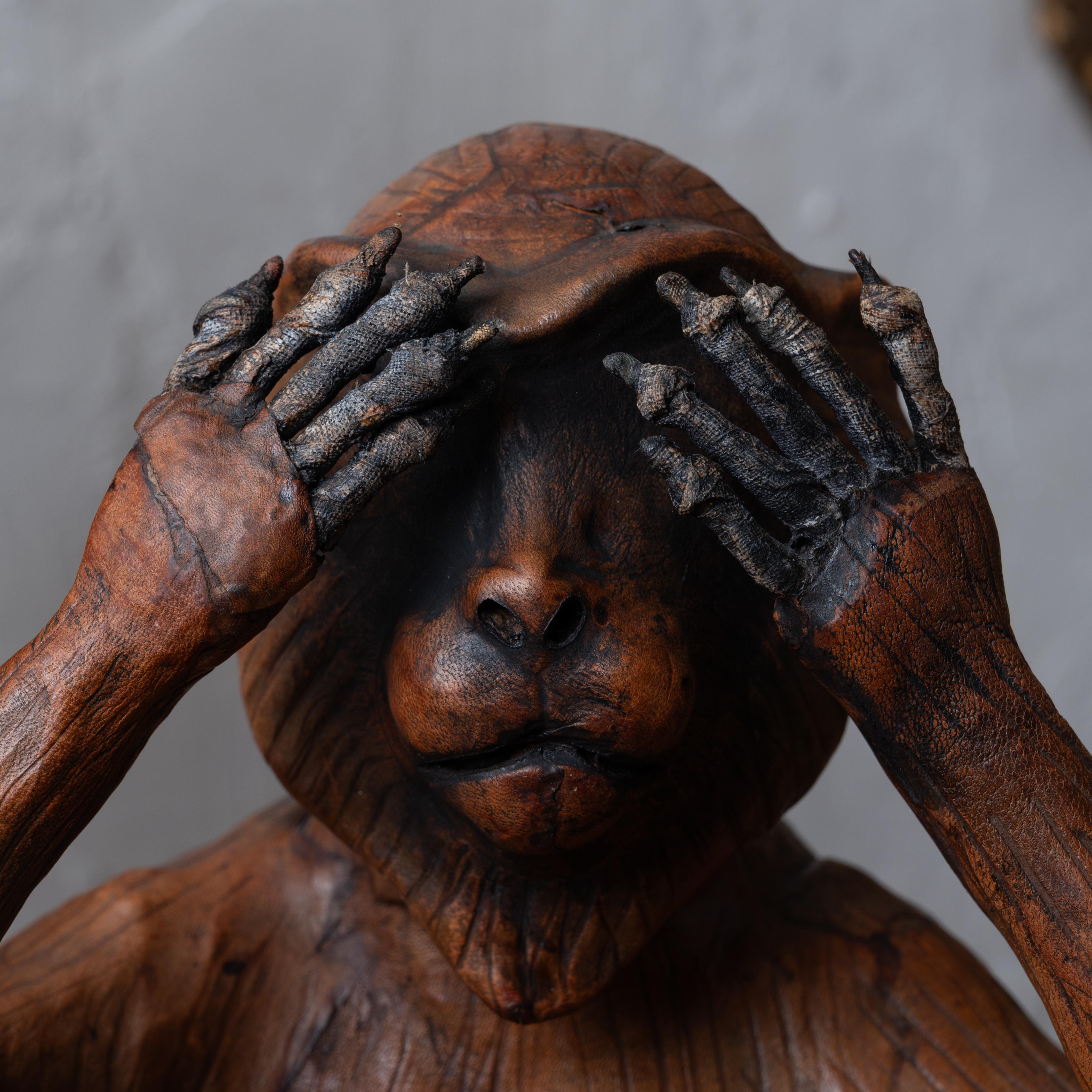 Sculptures en cuir des trois singes sages en vente 7