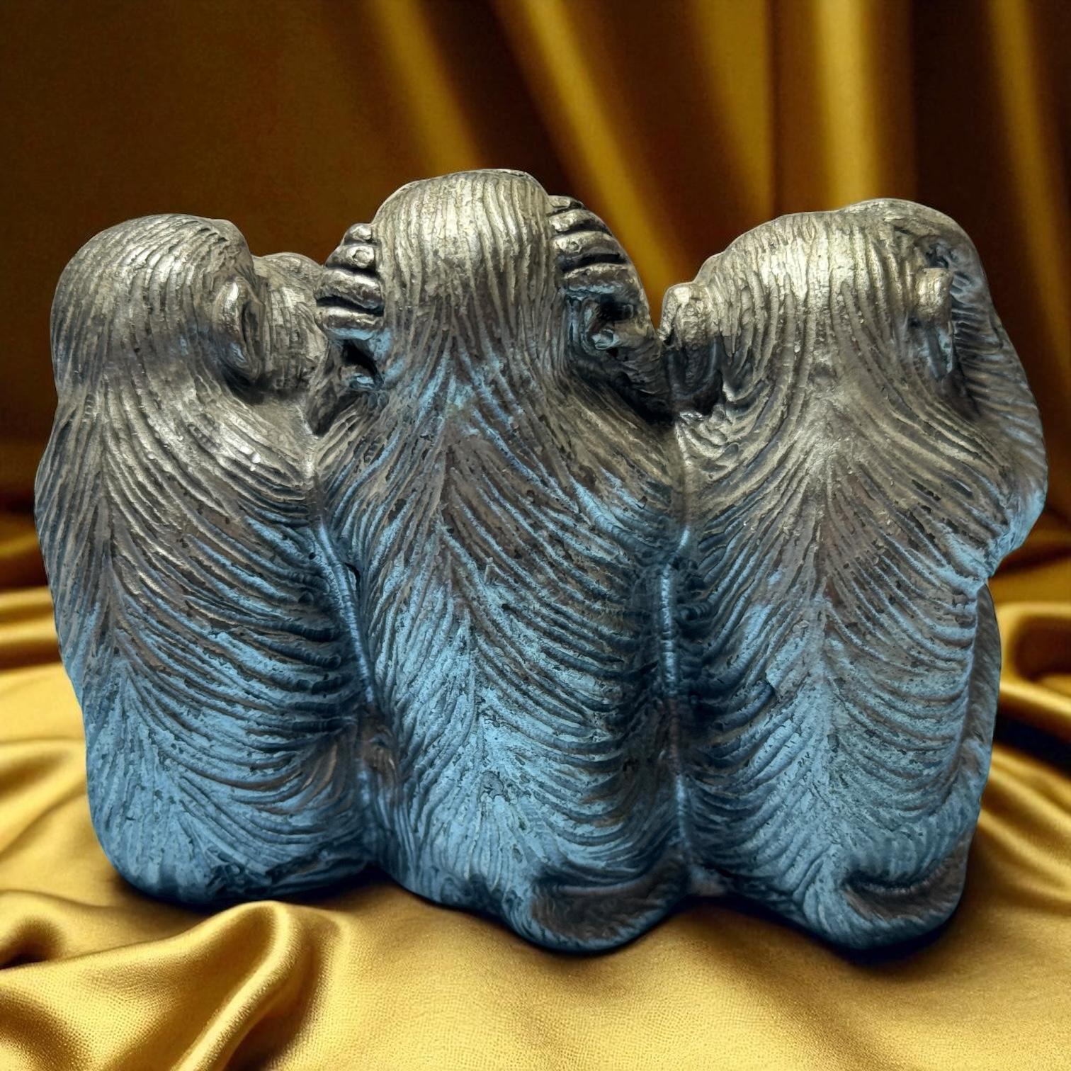 Statue sculptée en métal « Trois singes sages singes », Allemagne, années 1960 en vente 4