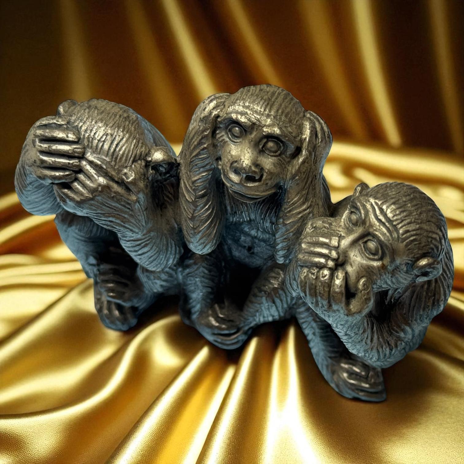 Statue sculptée en métal « Trois singes sages singes », Allemagne, années 1960 en vente 5