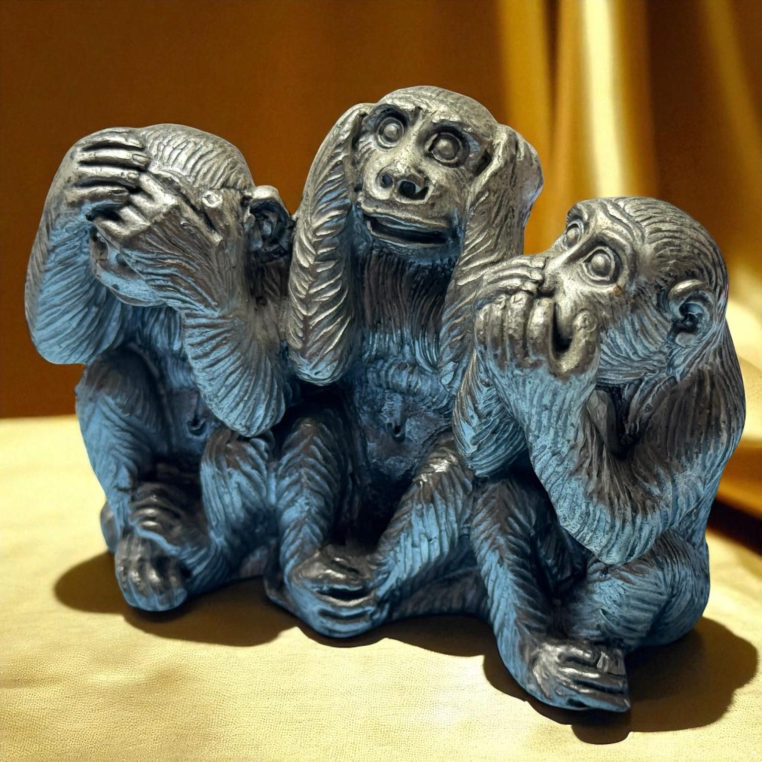 Statue sculptée en métal « Trois singes sages singes », Allemagne, années 1960 en vente 6