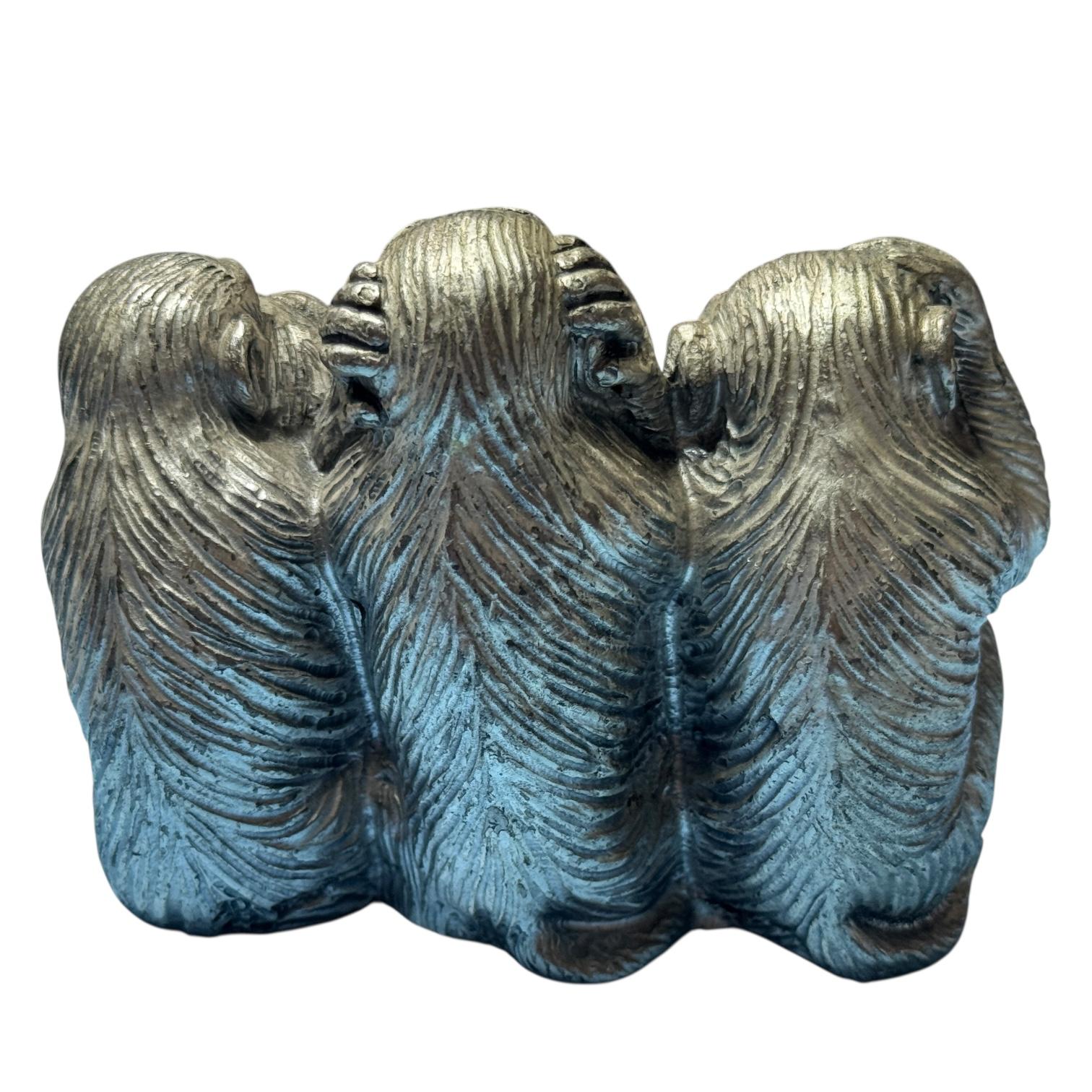 Fait main Statue sculptée en métal « Trois singes sages singes », Allemagne, années 1960 en vente