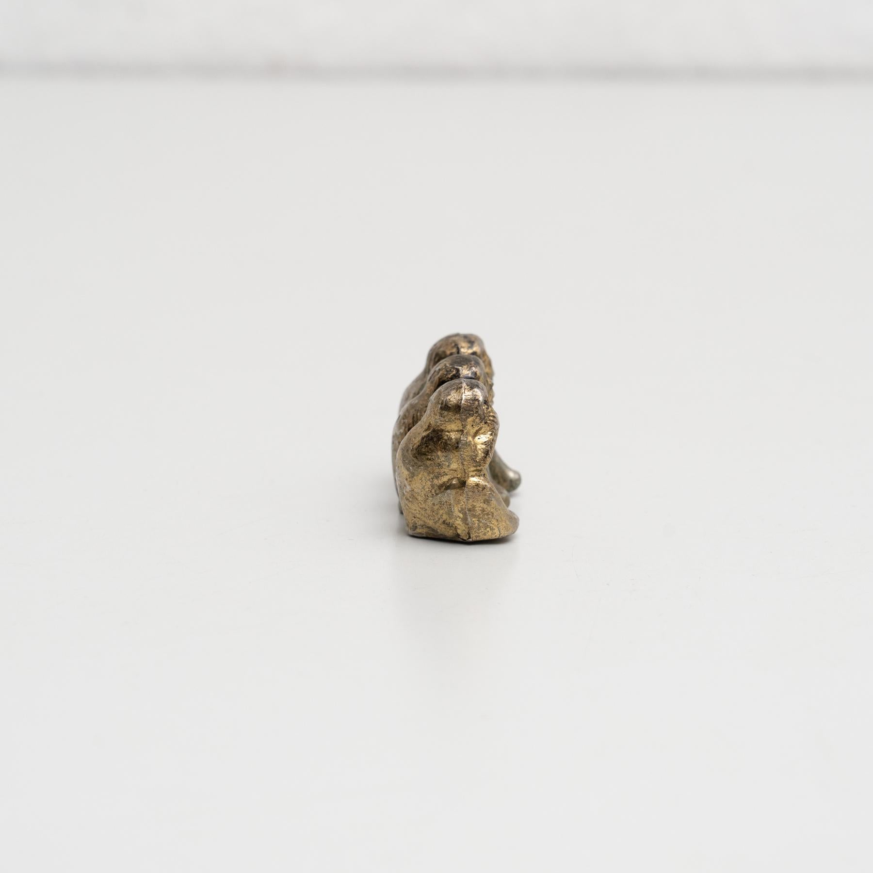 Three Wise Monkeys Vintage Small Metal Figure, circa 1950 In Good Condition In Barcelona, Barcelona