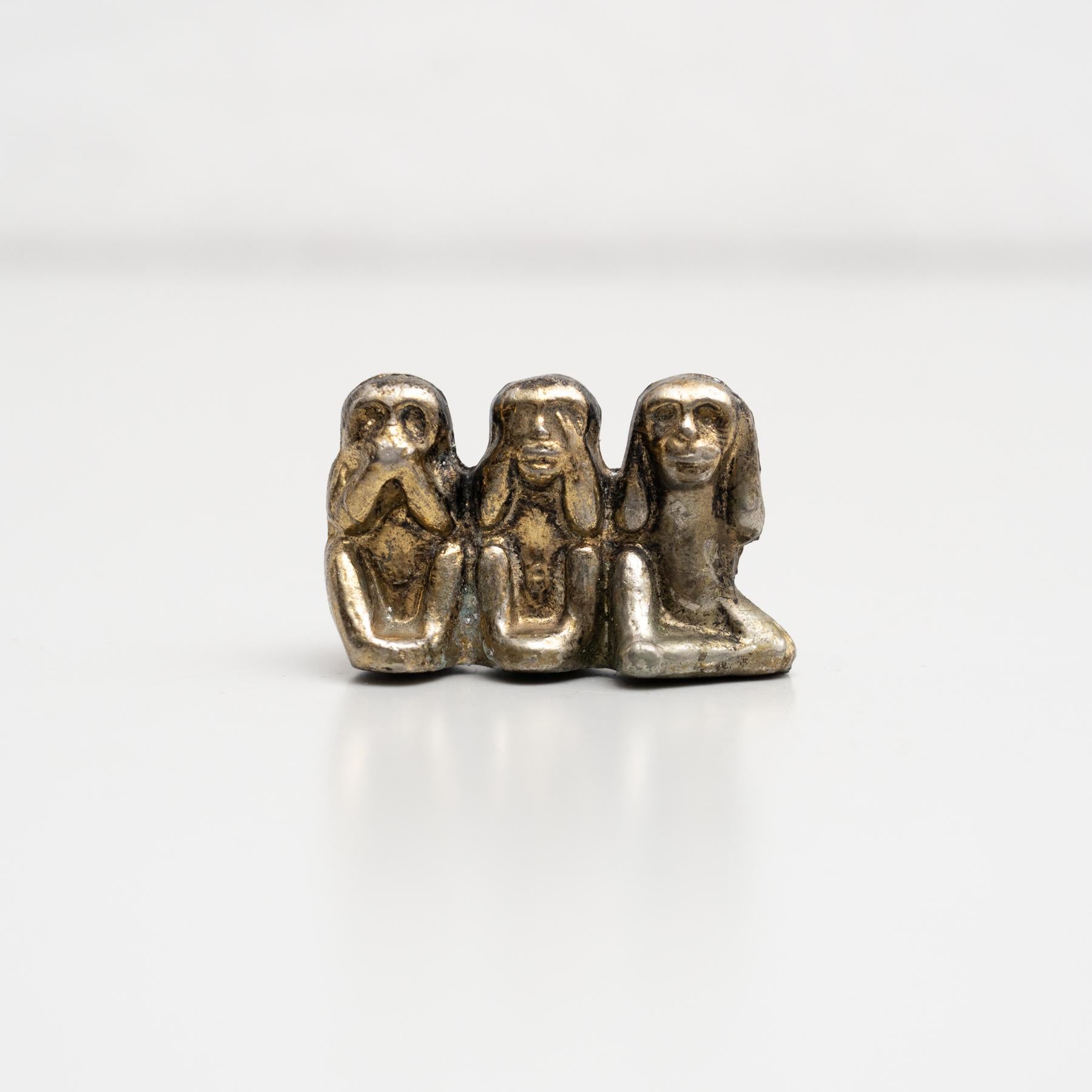 Three Wise Monkeys Vintage Small Metal Figure, circa 1950 1