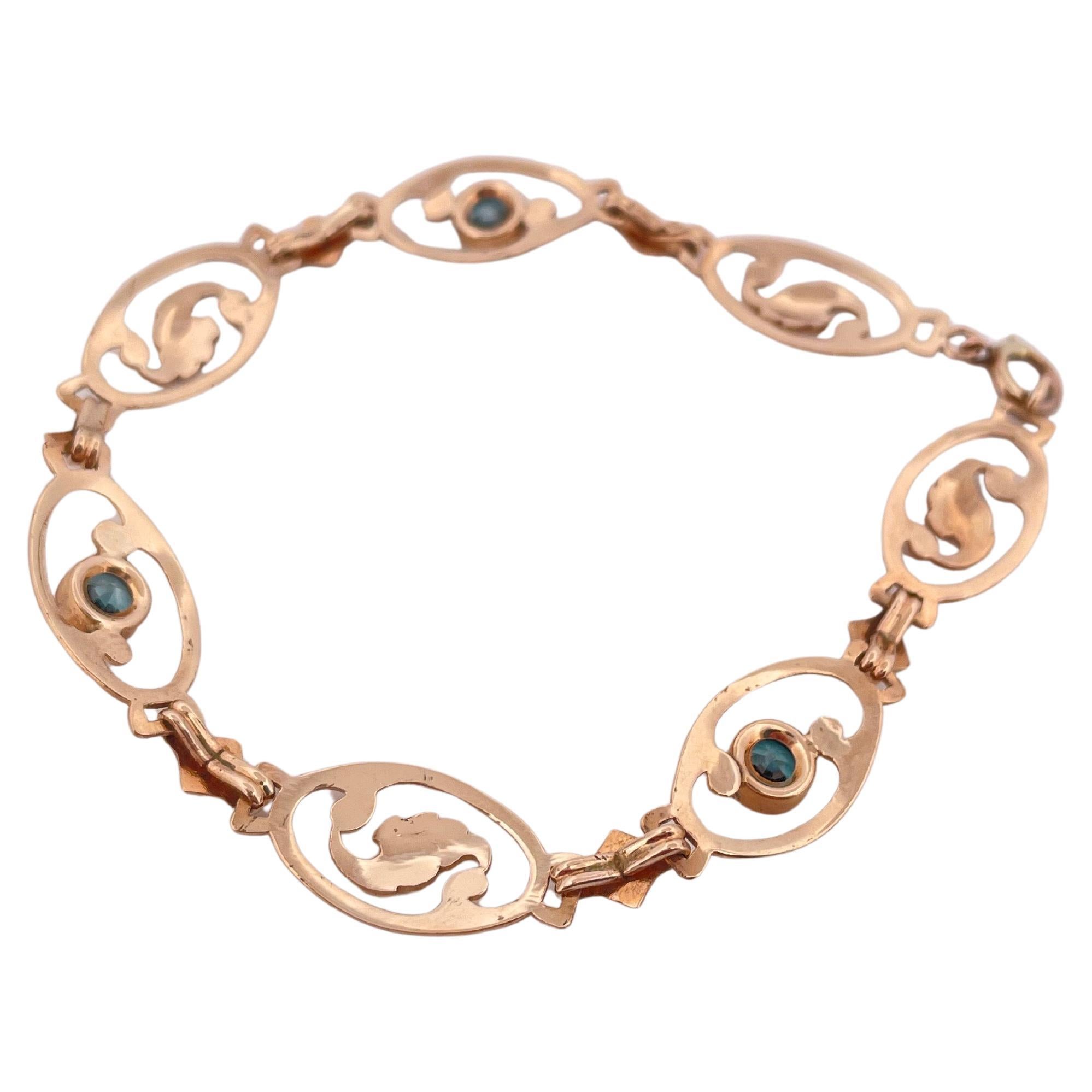 Three Zircon Stoned Bracelet Set in 10K Yellow Gold In Good Condition For Sale In Sewickley, PA