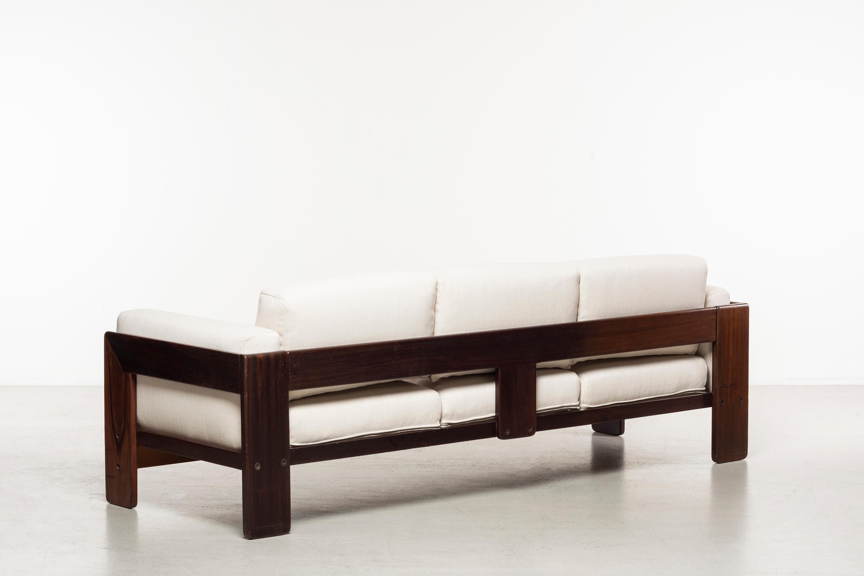 Three Seats Sofa Mod. Bastiano In Good Condition In Milan, IT