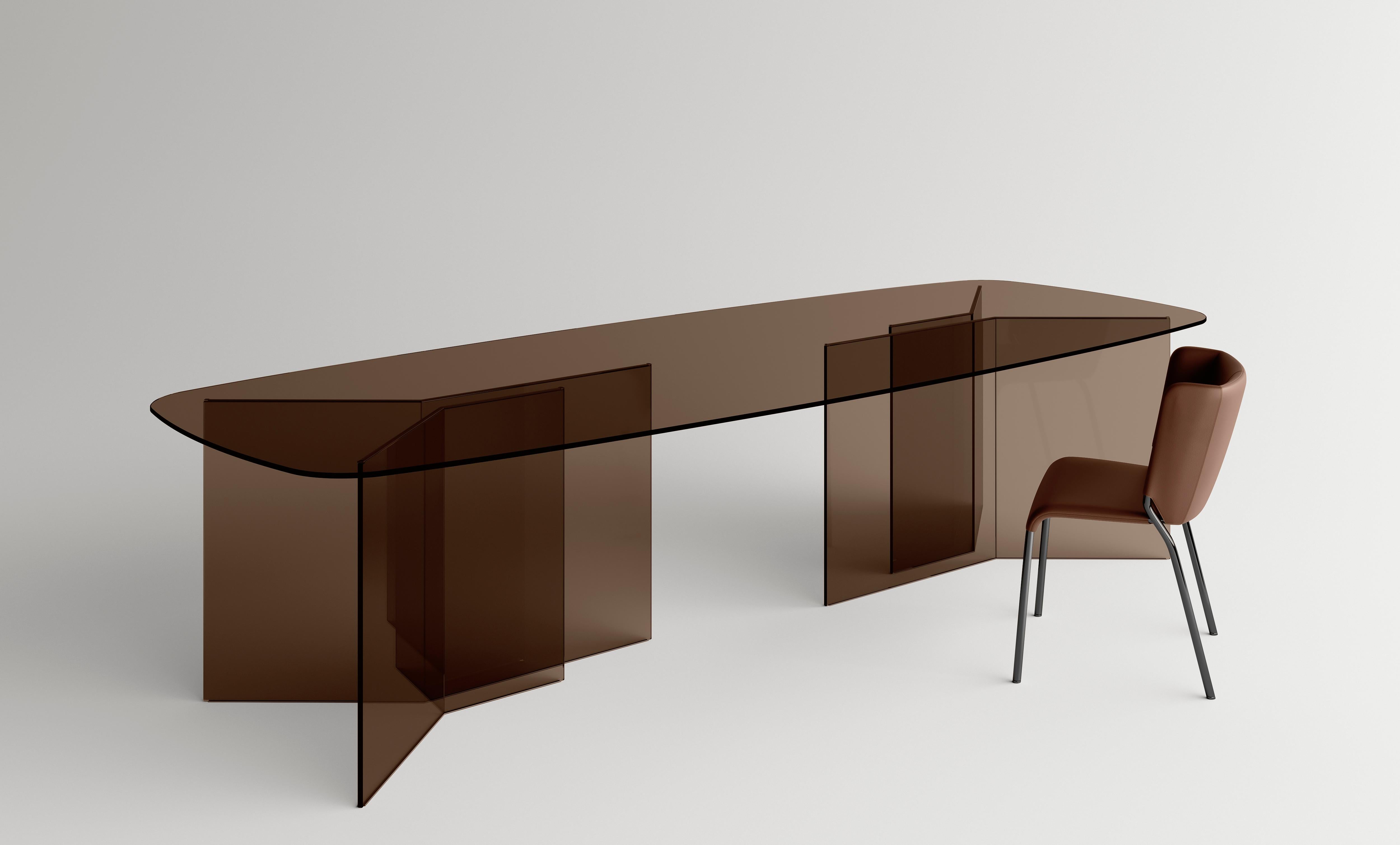 Table de salle à manger en verrerim, conçue par Massimo Castagna, fabriquée en Italie Neuf - En vente à Beverly Hills, CA